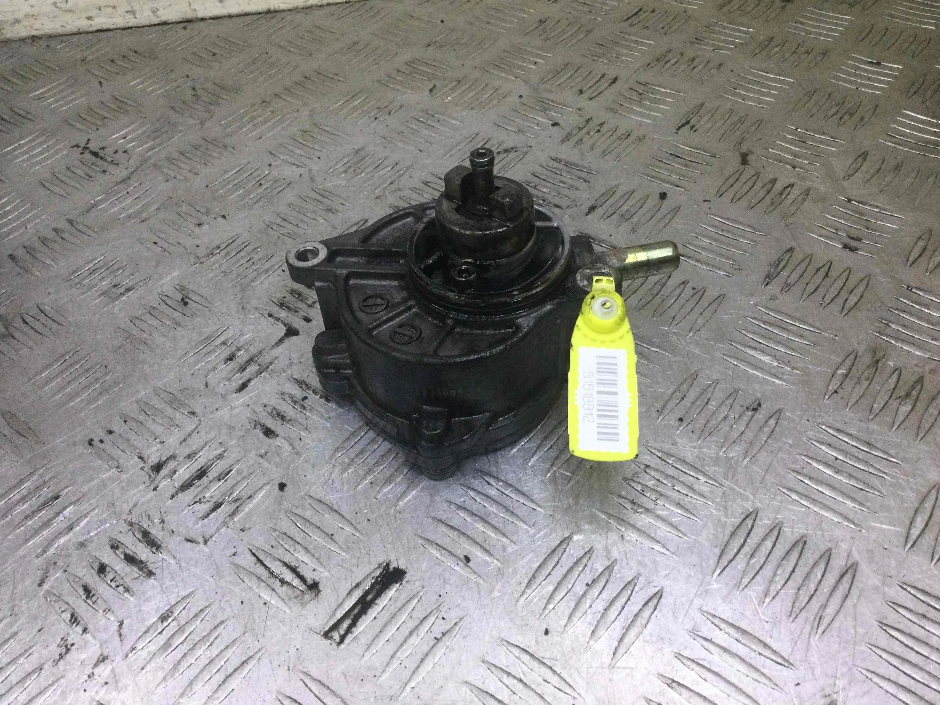 Насос вакуумный Mercedes Vito W639 (2003-2010) дизель 2.2 CDI Механика Микроавтобус