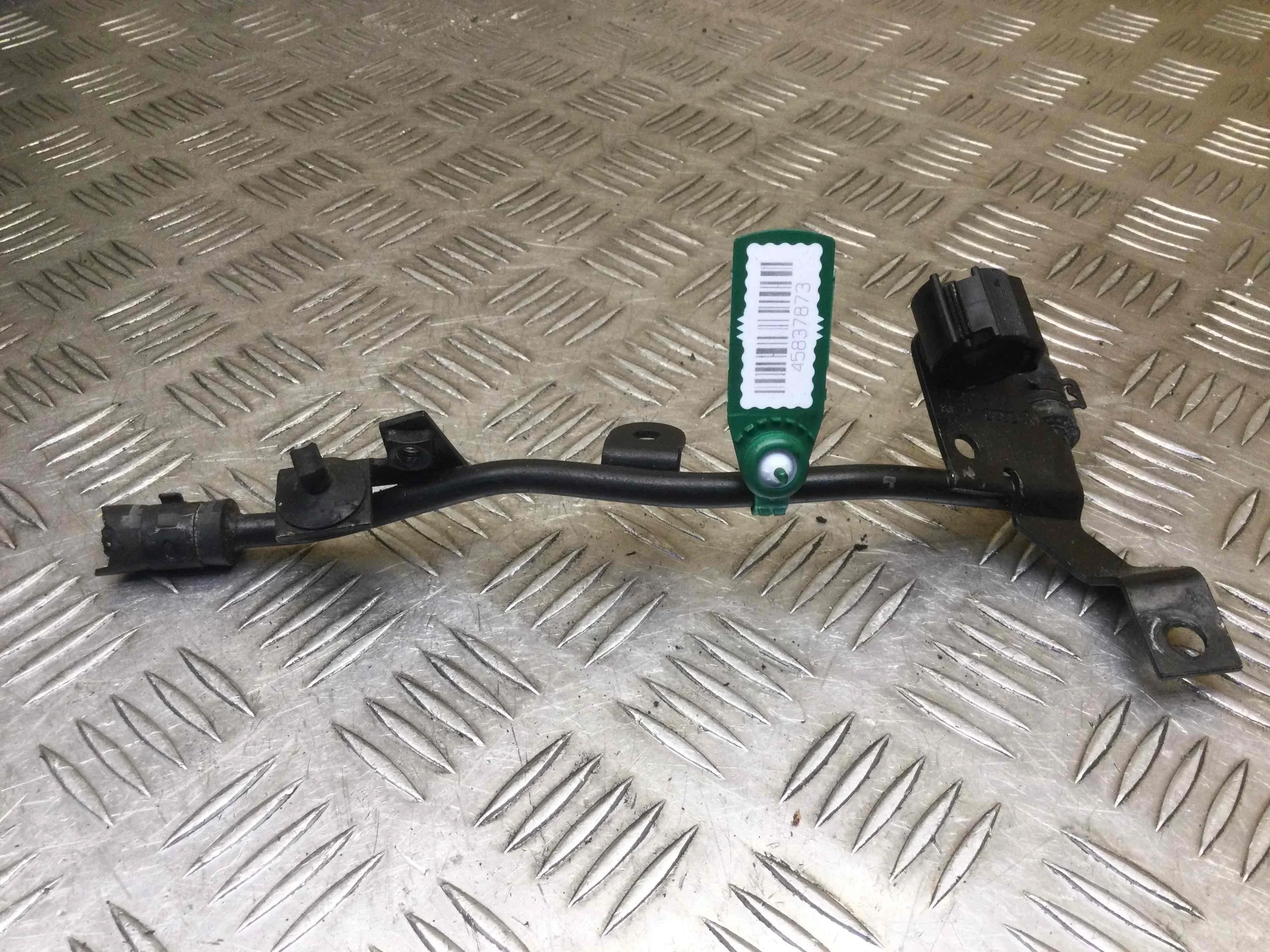 Трубка охлаждающей жидкости металлическая Audi A3 8P (2003-2005) дизель 2.0 TDI Механика Х/б