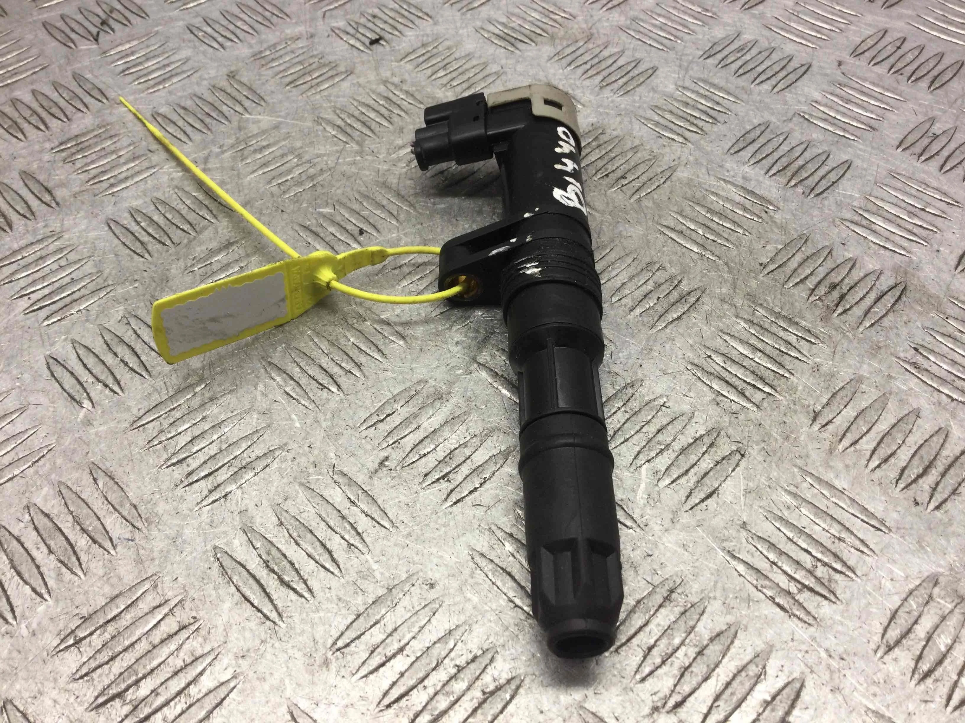 Катушка зажигания Renault Megane 2 поколение (2002-2006) бензин 1.6  Механика Х/б