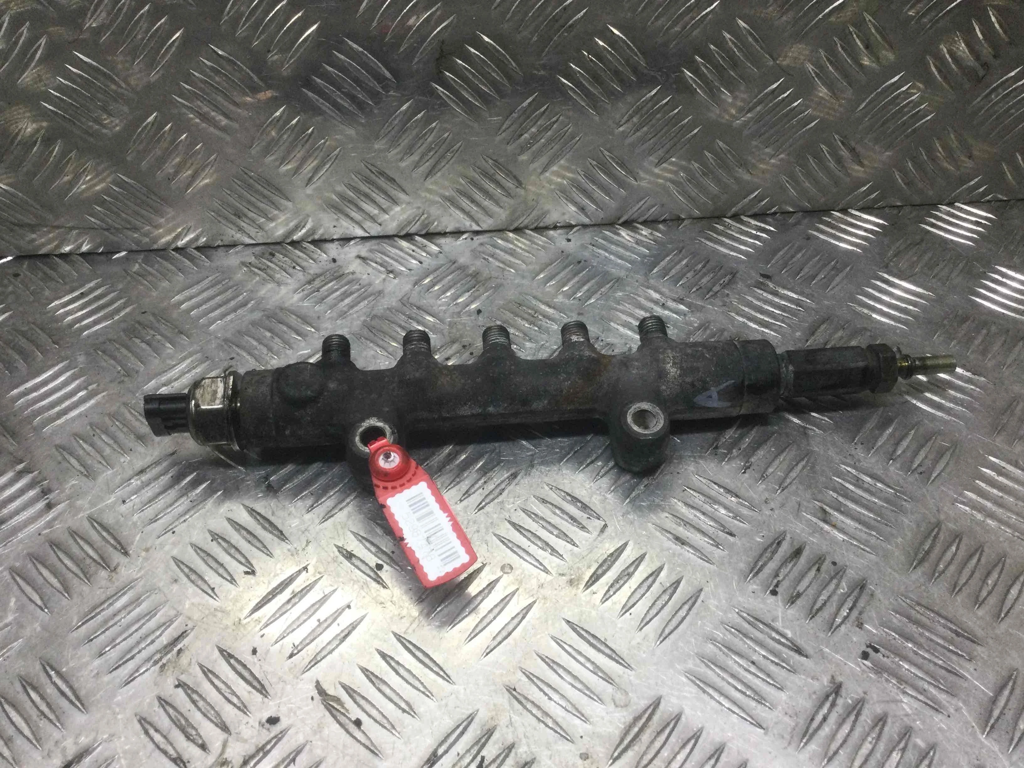 Топливная рампа Ford Transit 3 поколение [рестайлинг] (2006-2013) дизель 2.2 TDCi Механика Микроавтобус