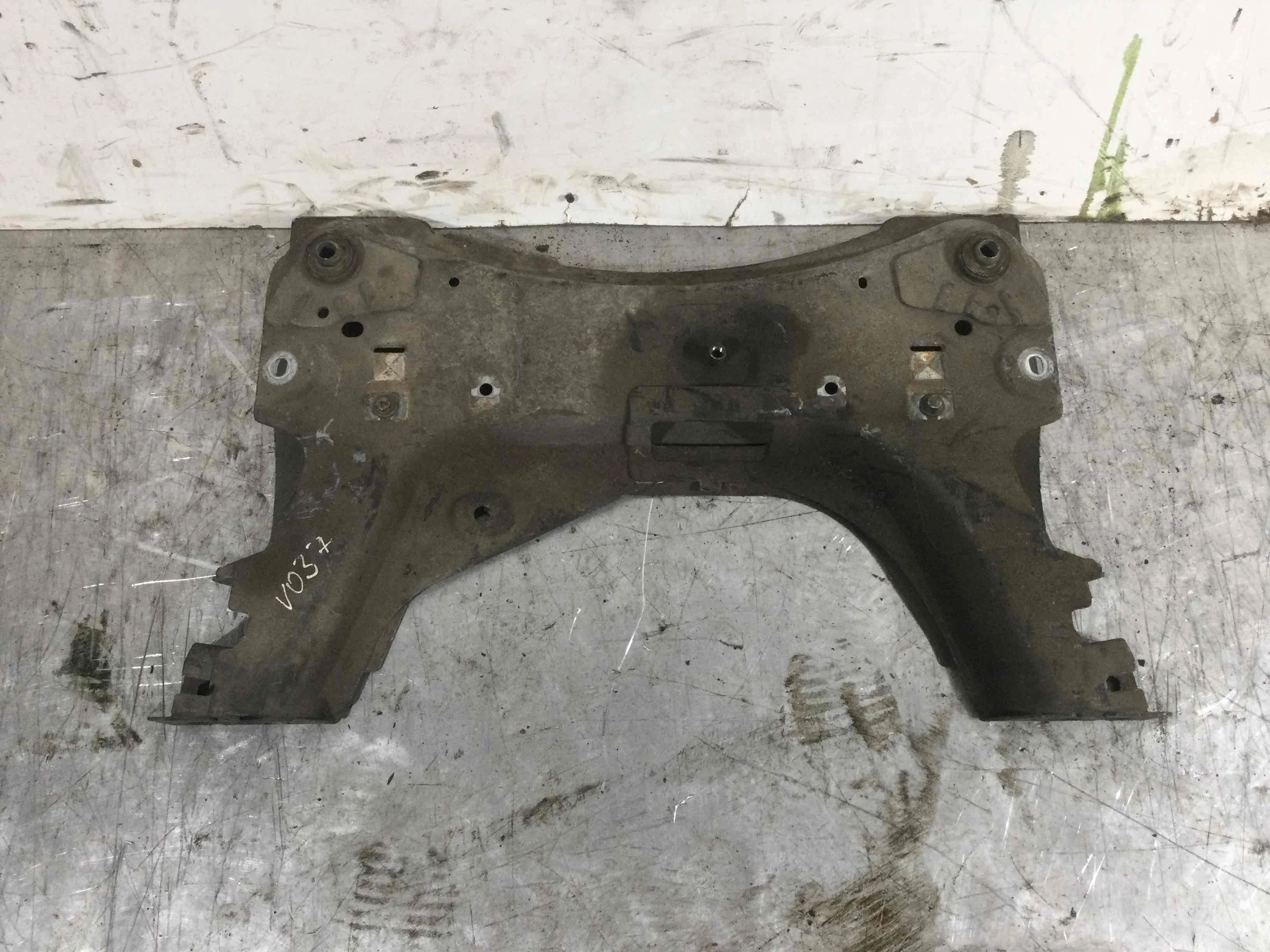 Балка подвески передняя (подрамник) Renault Modus Modus I (FP,JP) 2004 - 2012 бензин 1.6  Автомат Минивэн