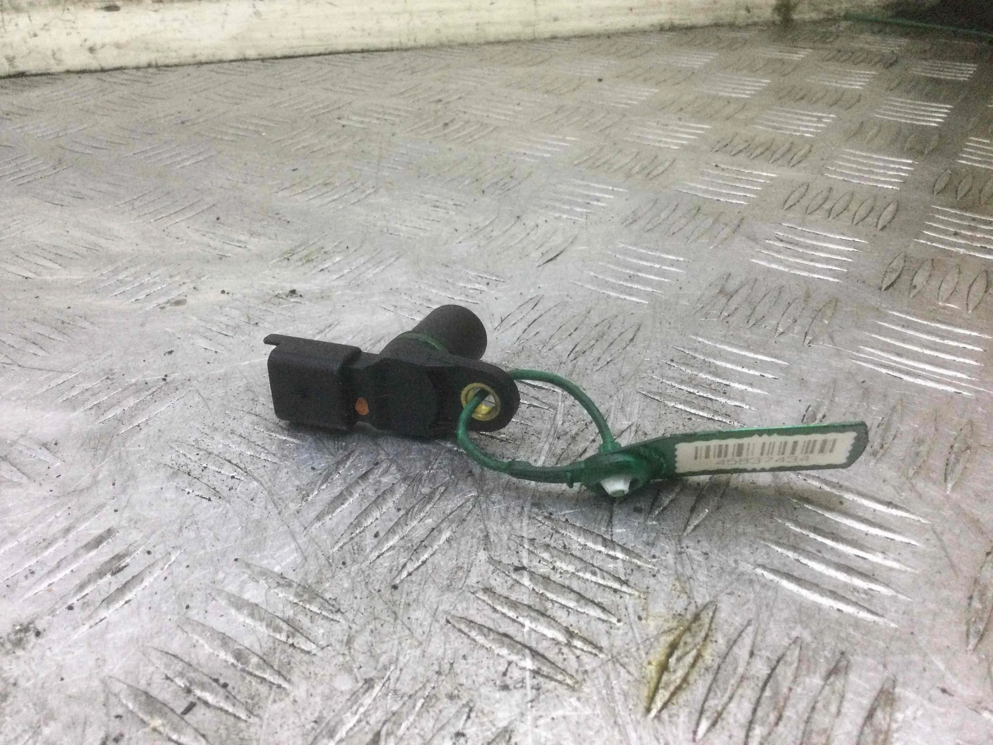 Датчик распредвала Renault Scenic 2 поколение (2003-2006) бензин 1.6  Механика Минивэн