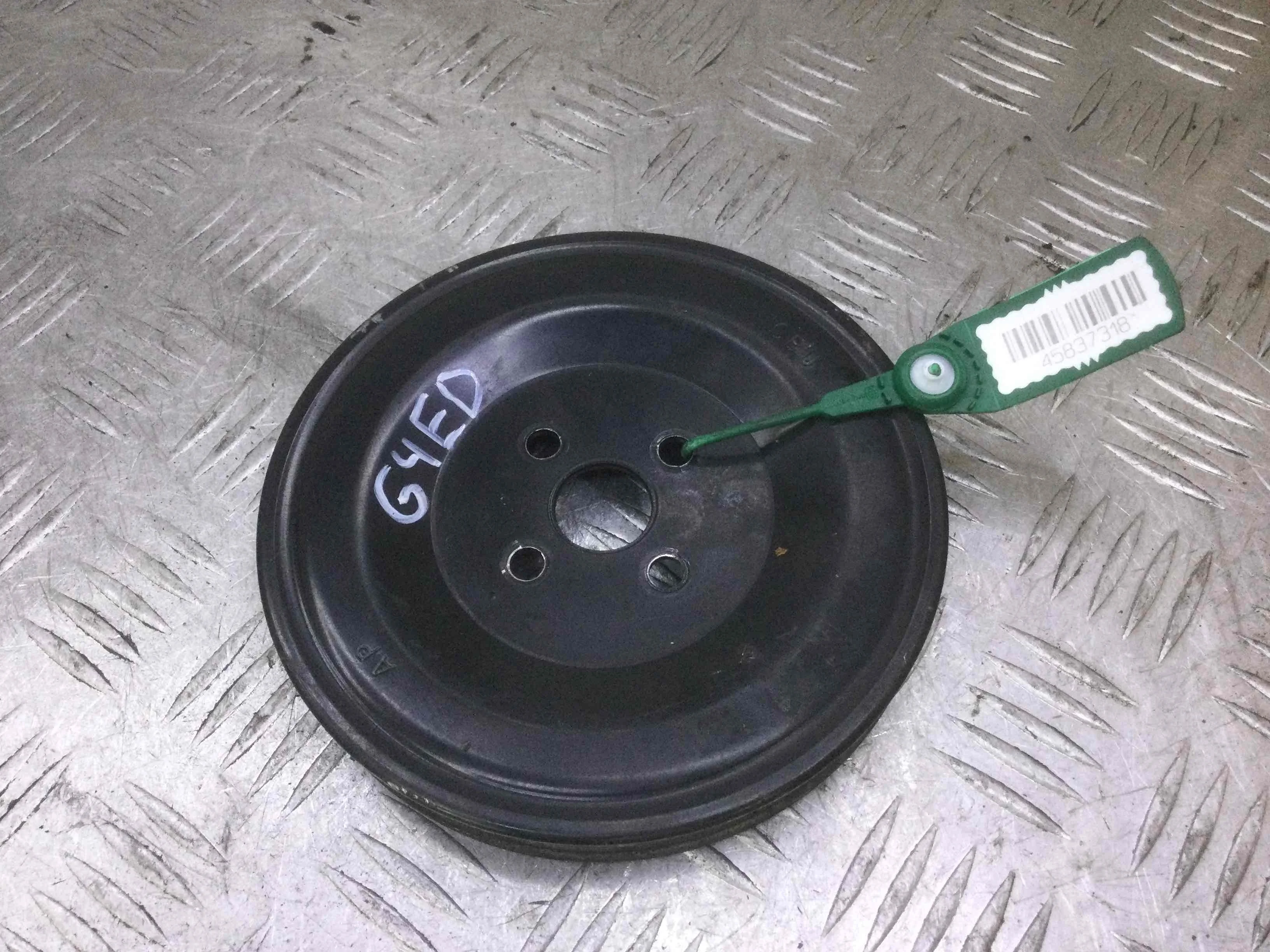 Шкив помпы Hyundai Getz 1 поколение (2002-2005) бензин 1.6 i Механика Х/б