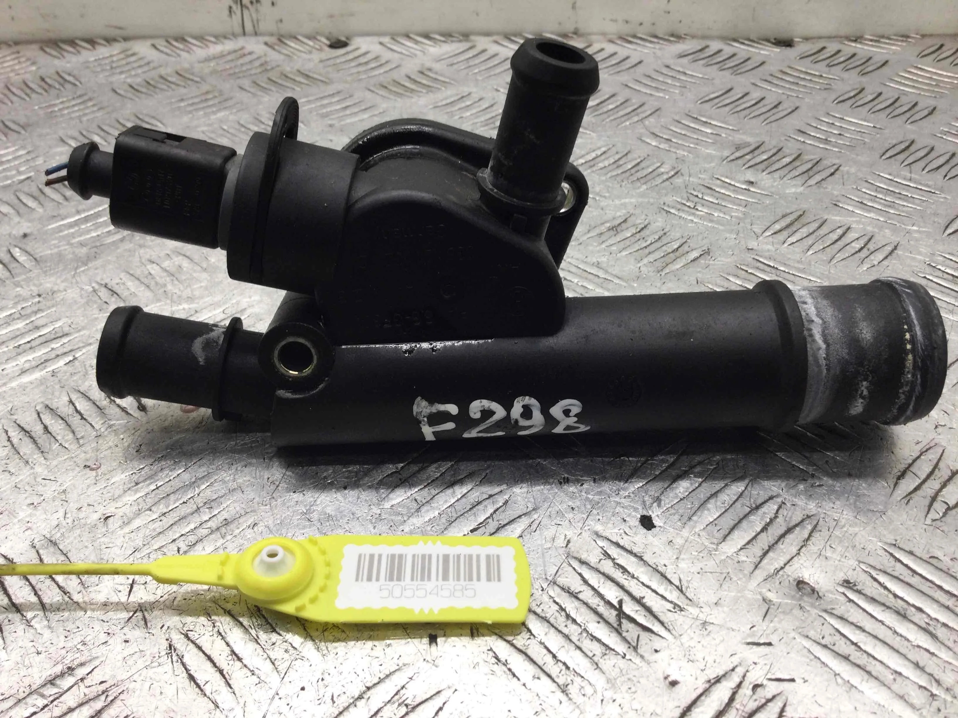 Фланец (тройник) системы охлаждения Volkswagen Beetle A4 [рестайлинг] (2005-2010) дизель 1.9 TDI Механика Купе