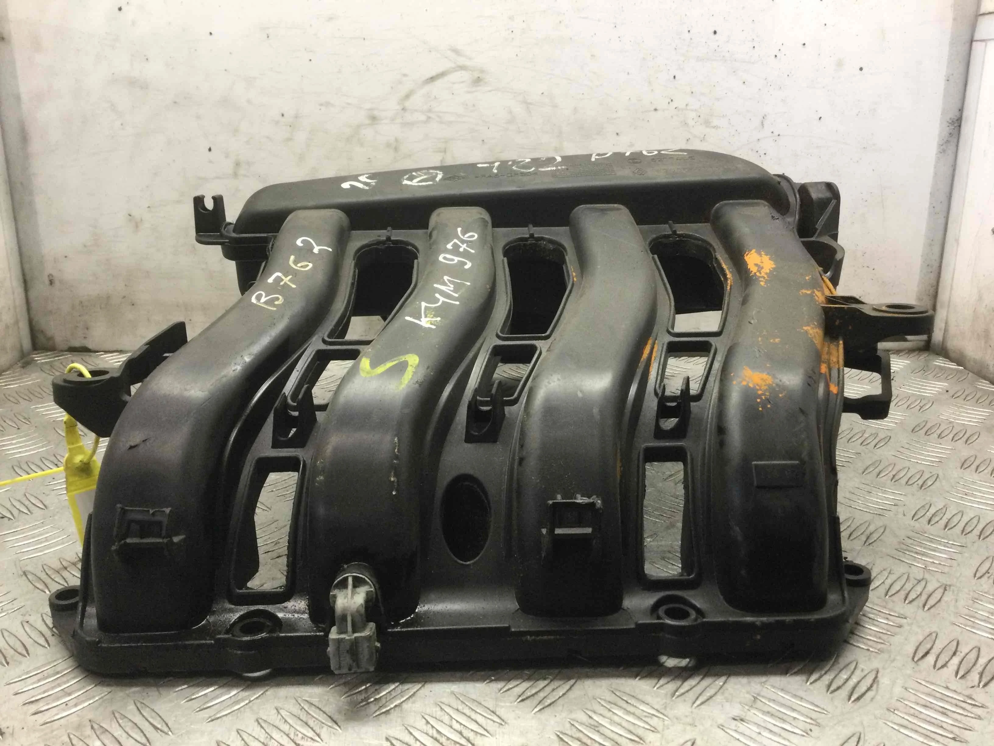 Коллектор впускной Renault Scenic 2 поколение (2003-2006) бензин 1.6 i Механика Х/б