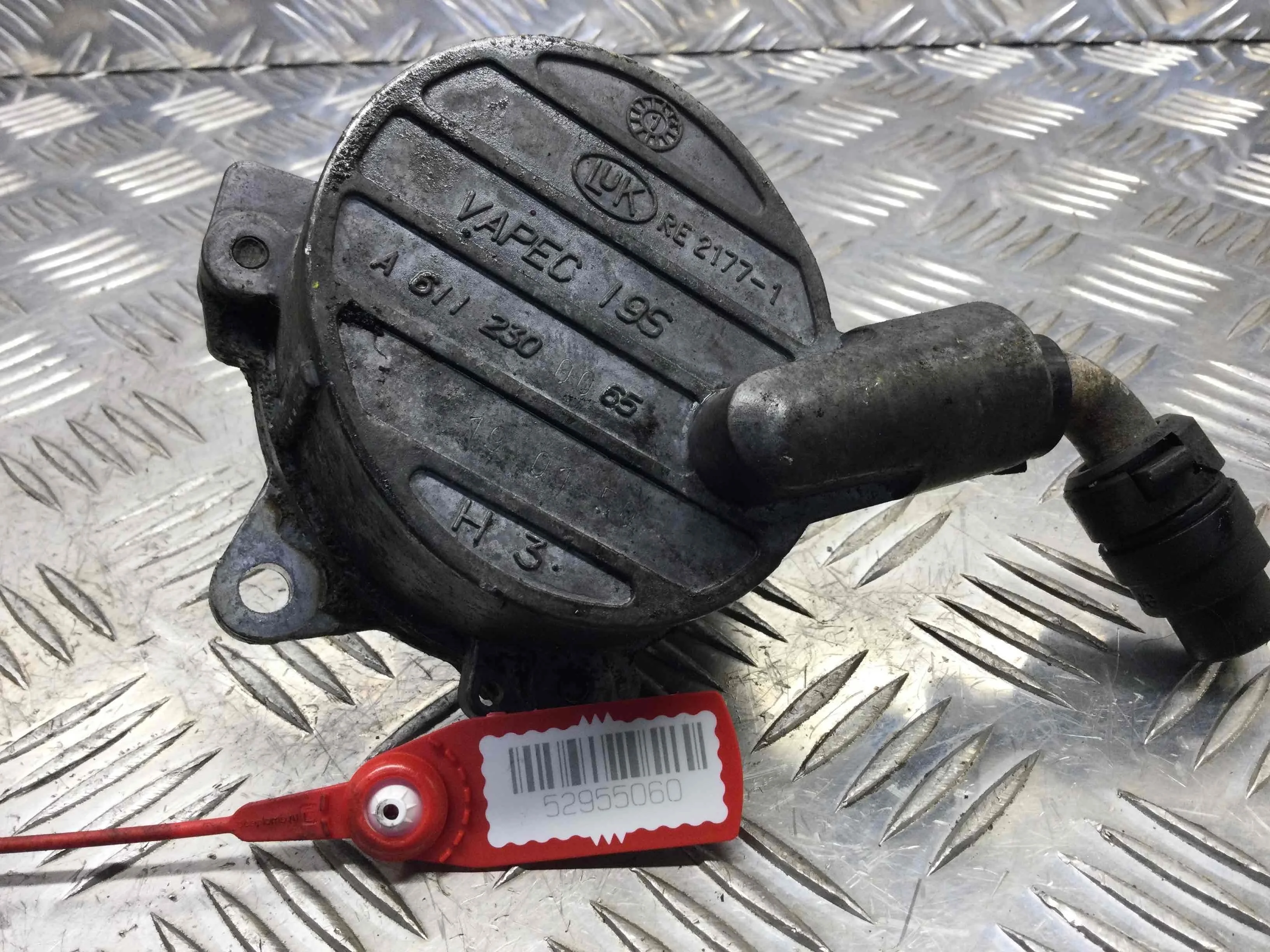 Насос вакуумный Mercedes C-klasse W203/S203/CL203 (2000-2004) дизель 2.2 CDI Автомат Седан