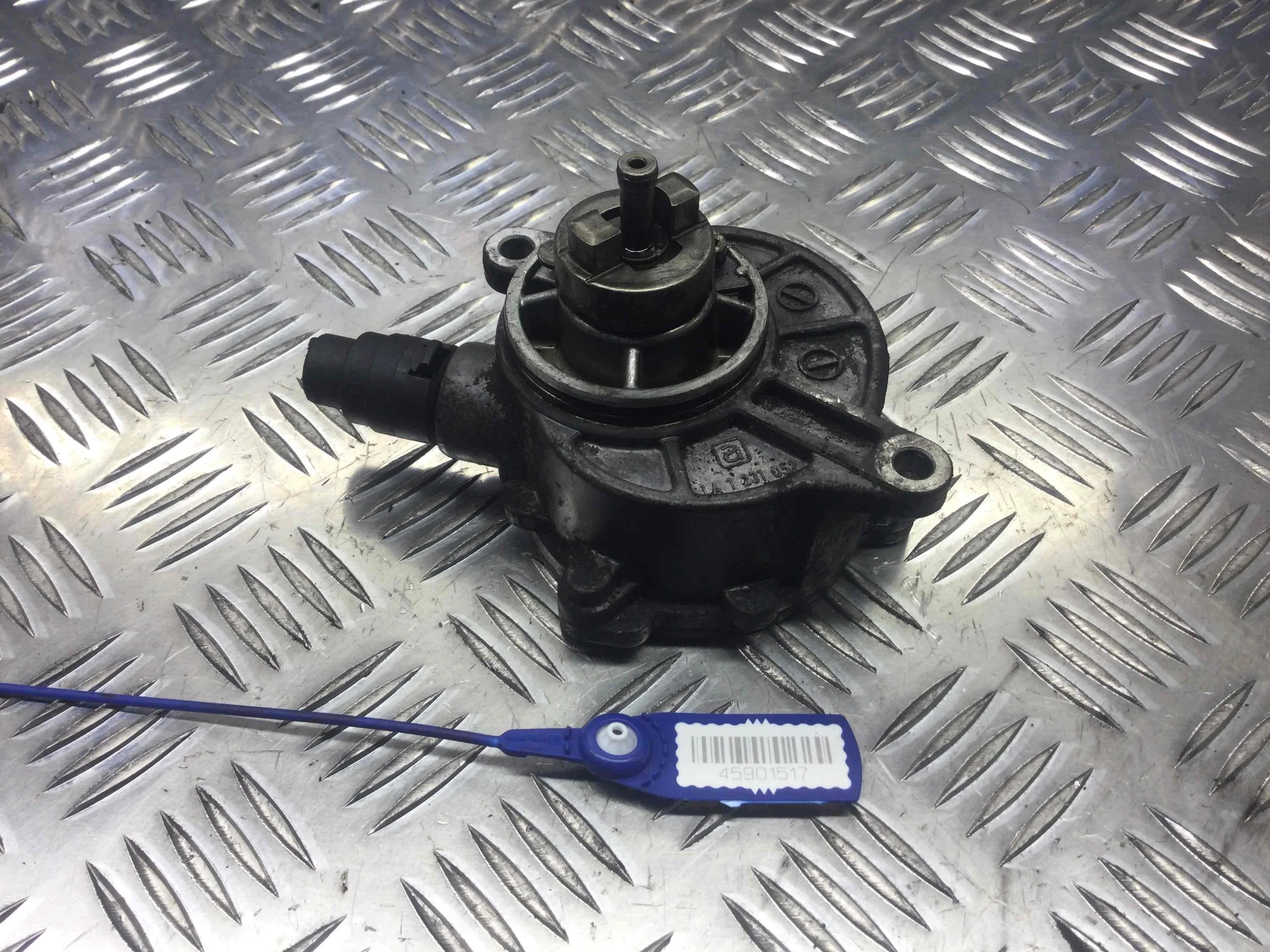 Насос вакуумный Mercedes Sprinter Sprinter II (w906) 2006 - 2017 дизель 2.2 CDI Механика Микроавтобус