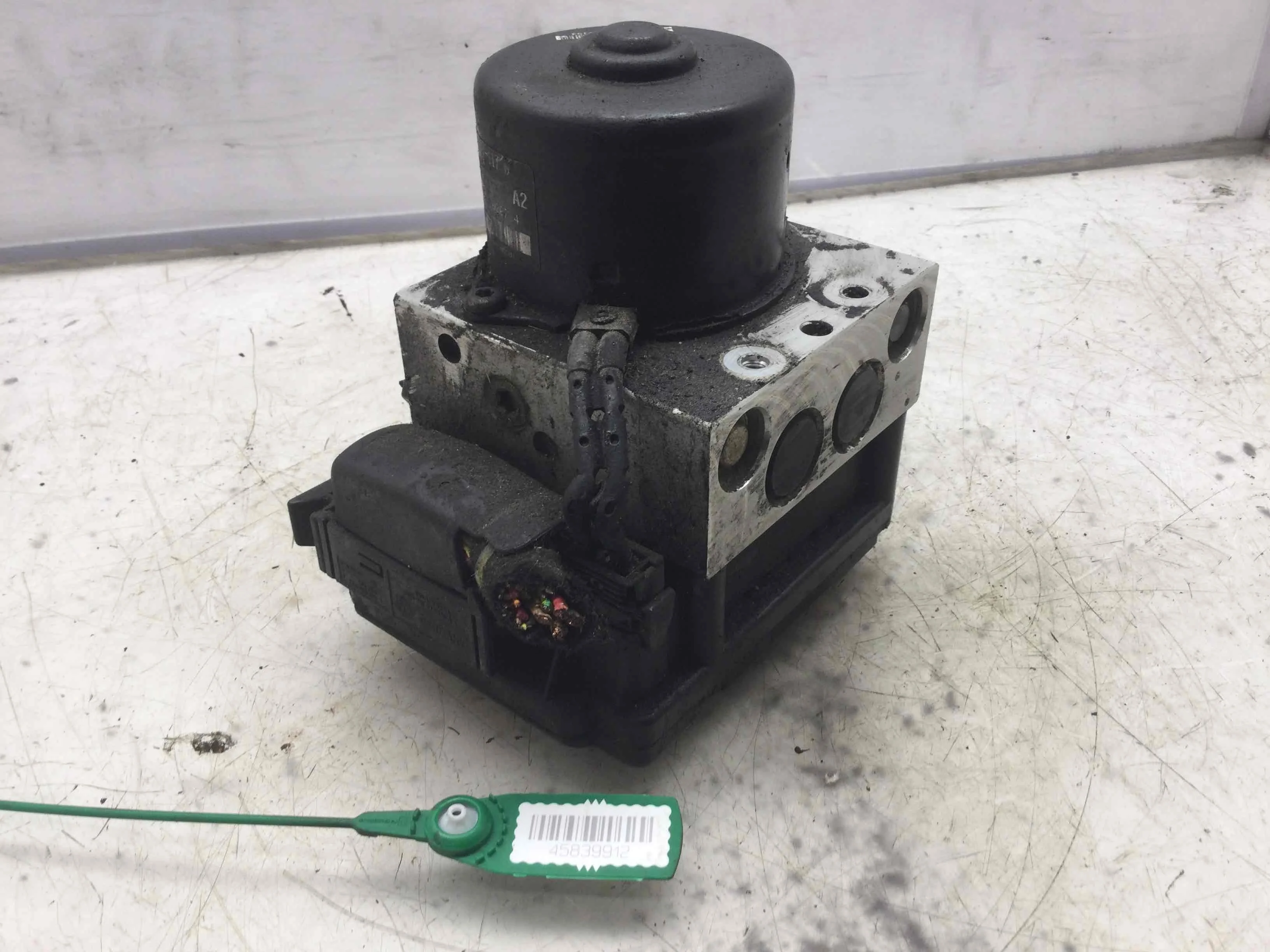 Блок ABS Volkswagen Golf 4 поколение (1997-2004) бензин 1.4  Механика Х/б