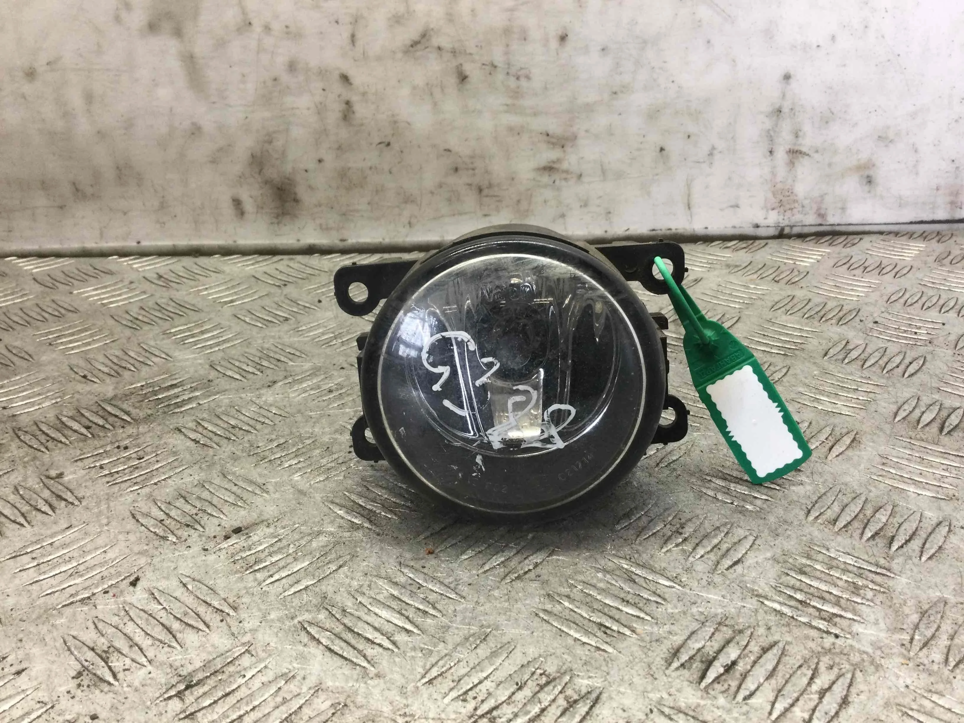 Фара противотуманная левая Renault Megane 2 поколение (2002-2006) бензин 2.0 i Механика Седан