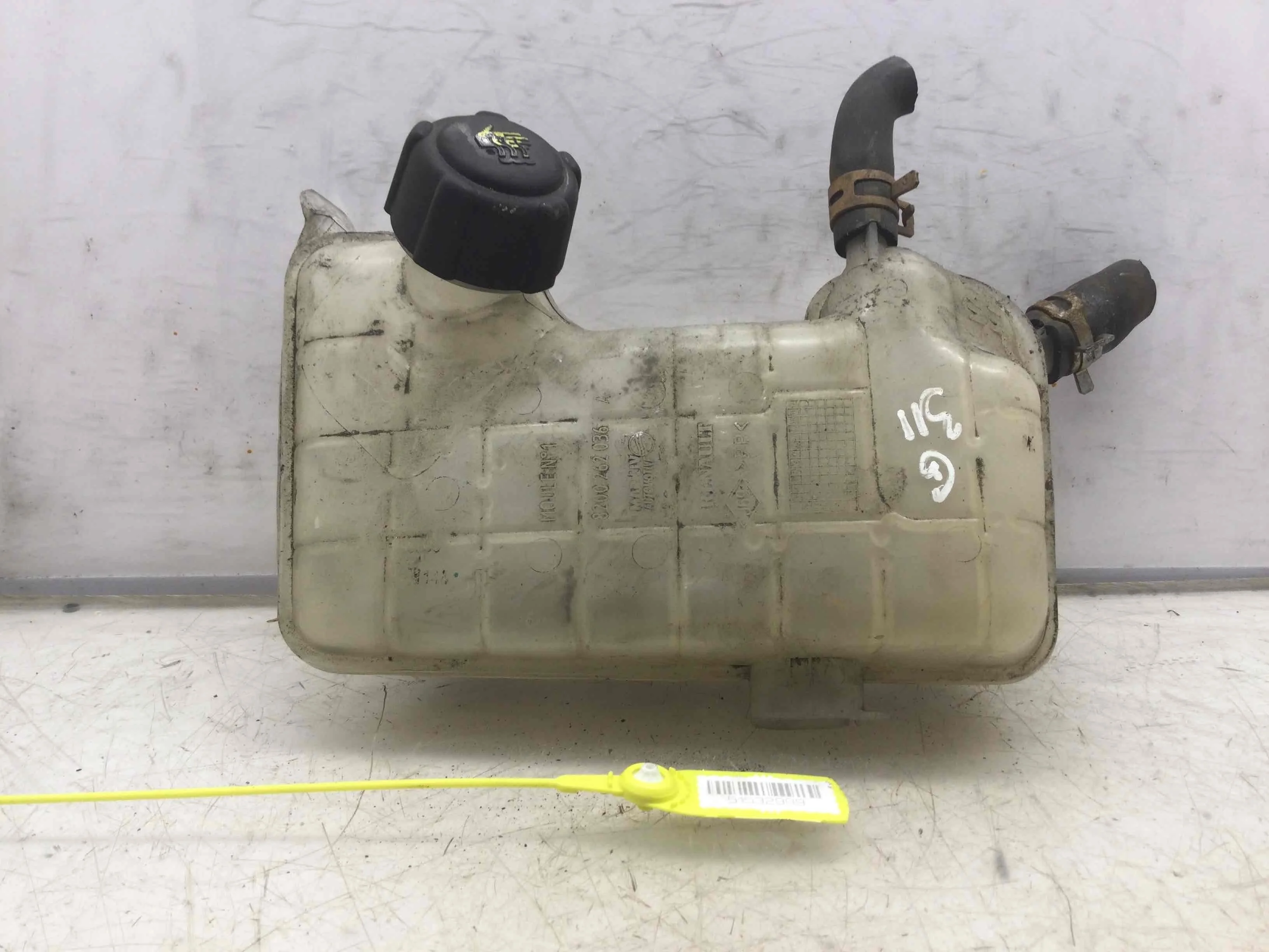 Бачок расширительный Renault Scenic 2 поколение (2003-2006) бензин 1.6  Механика Минивэн