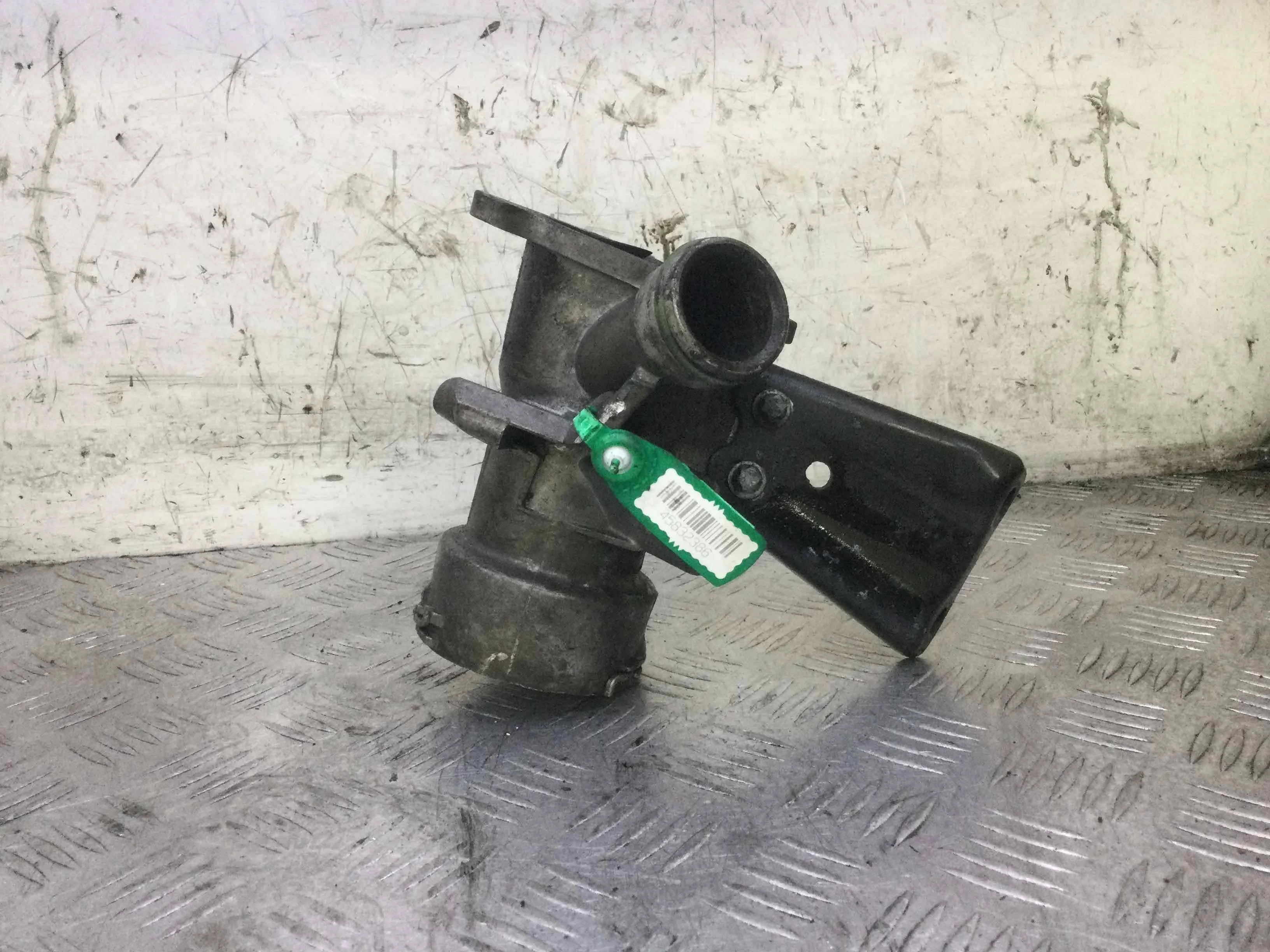 Переходник EGR Mercedes C-klasse W203/S203/CL203 [рестайлинг] (2004-2007) дизель 2.2 CDI Автомат Седан