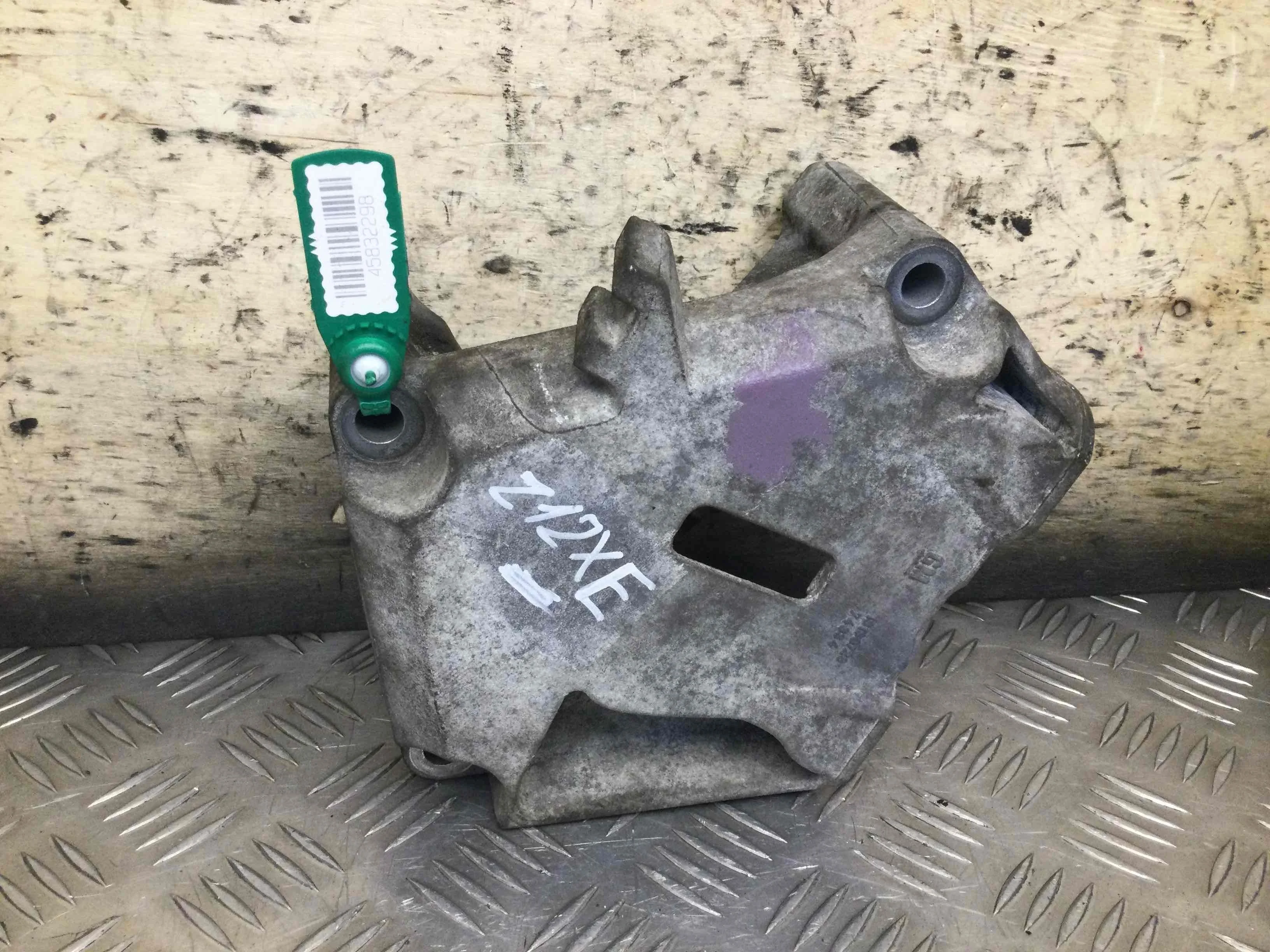 Кронштейн двигателя Opel Corsa C (2000-2003) бензин 1.2 i Механика Х/б