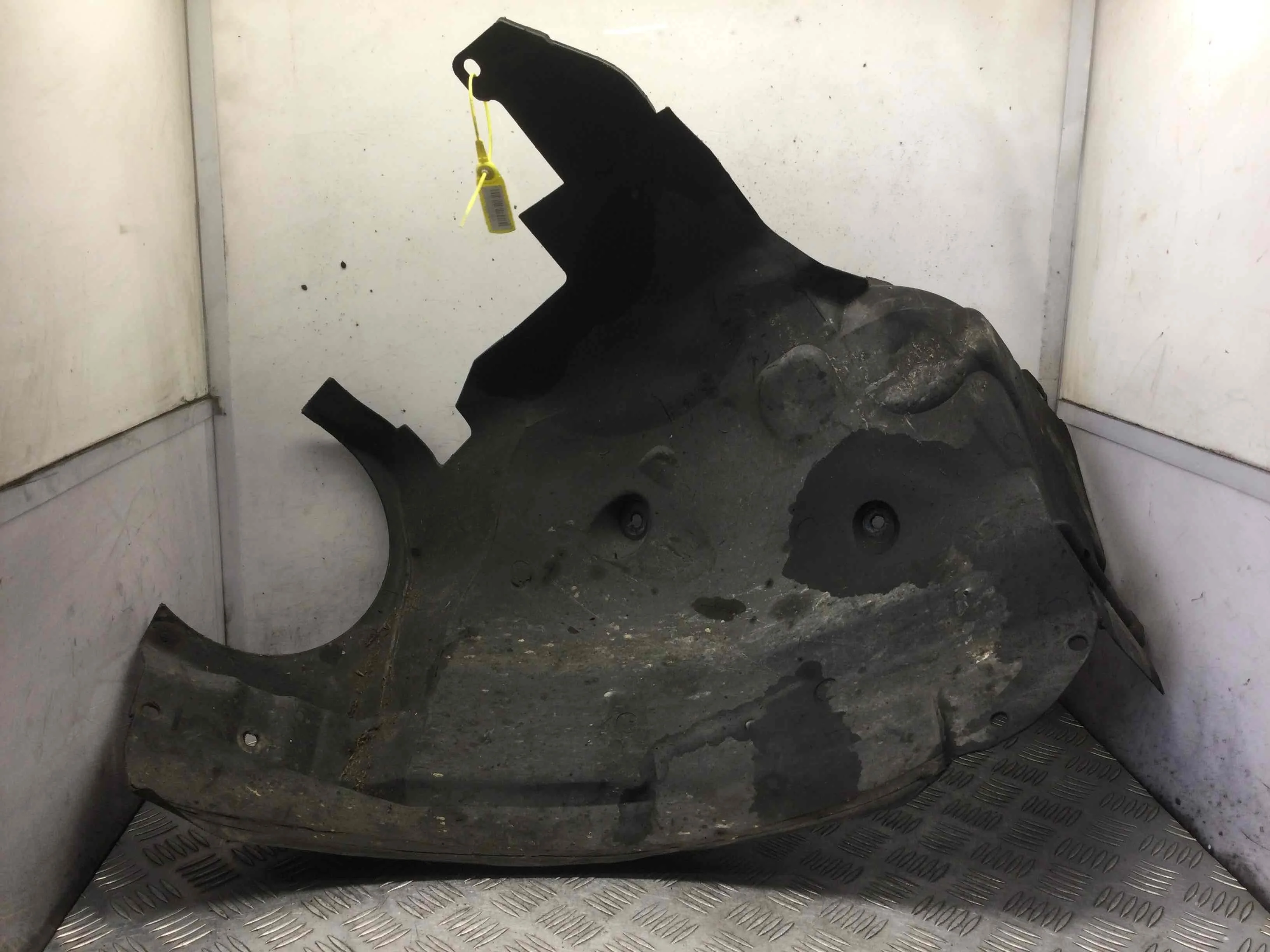 Защита арок передняя правая (подкрылок) Mercedes C-klasse W203/S203/CL203 (2000-2004) дизель 2.2  Автомат Седан