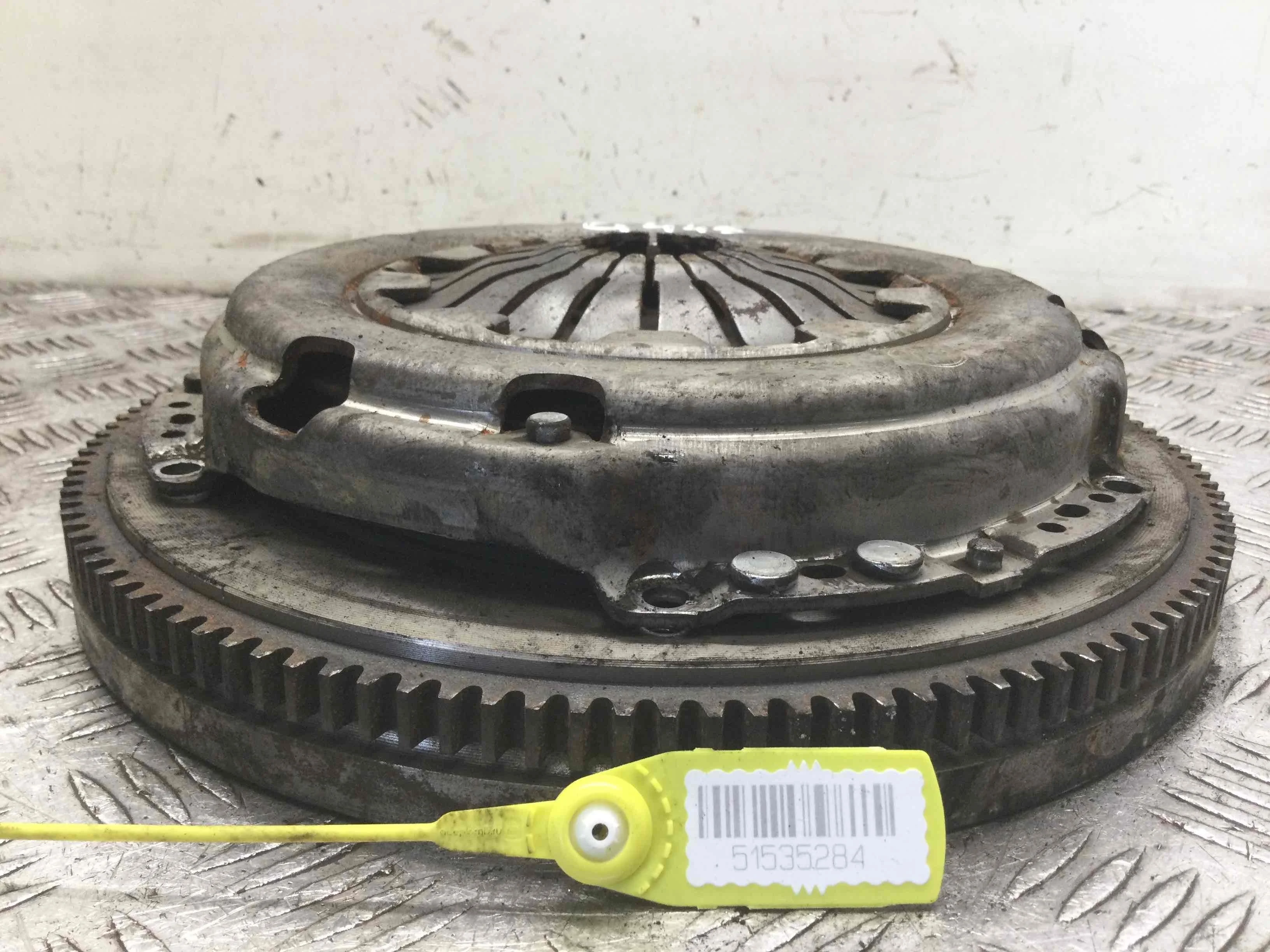 Маховик Volkswagen Polo 4 поколение (2001-2005) бензин 1.4  Механика Х/б