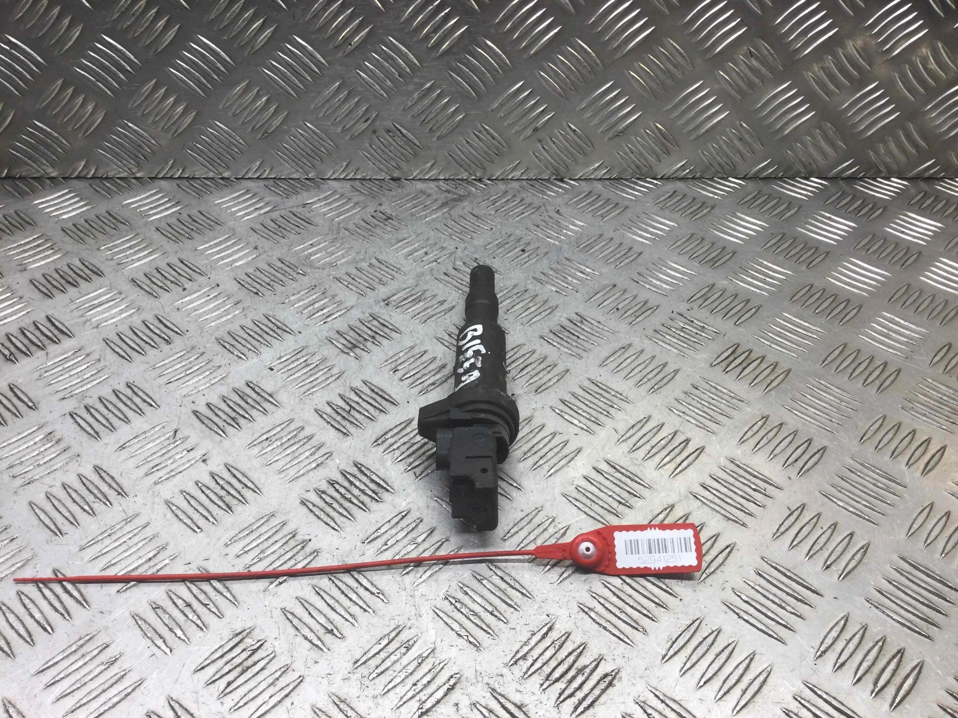 Катушка зажигания BMW 3-Series 3-Series E90/E91/E92/E93 2005 - 2010 бензин 1.6  Механика Седан