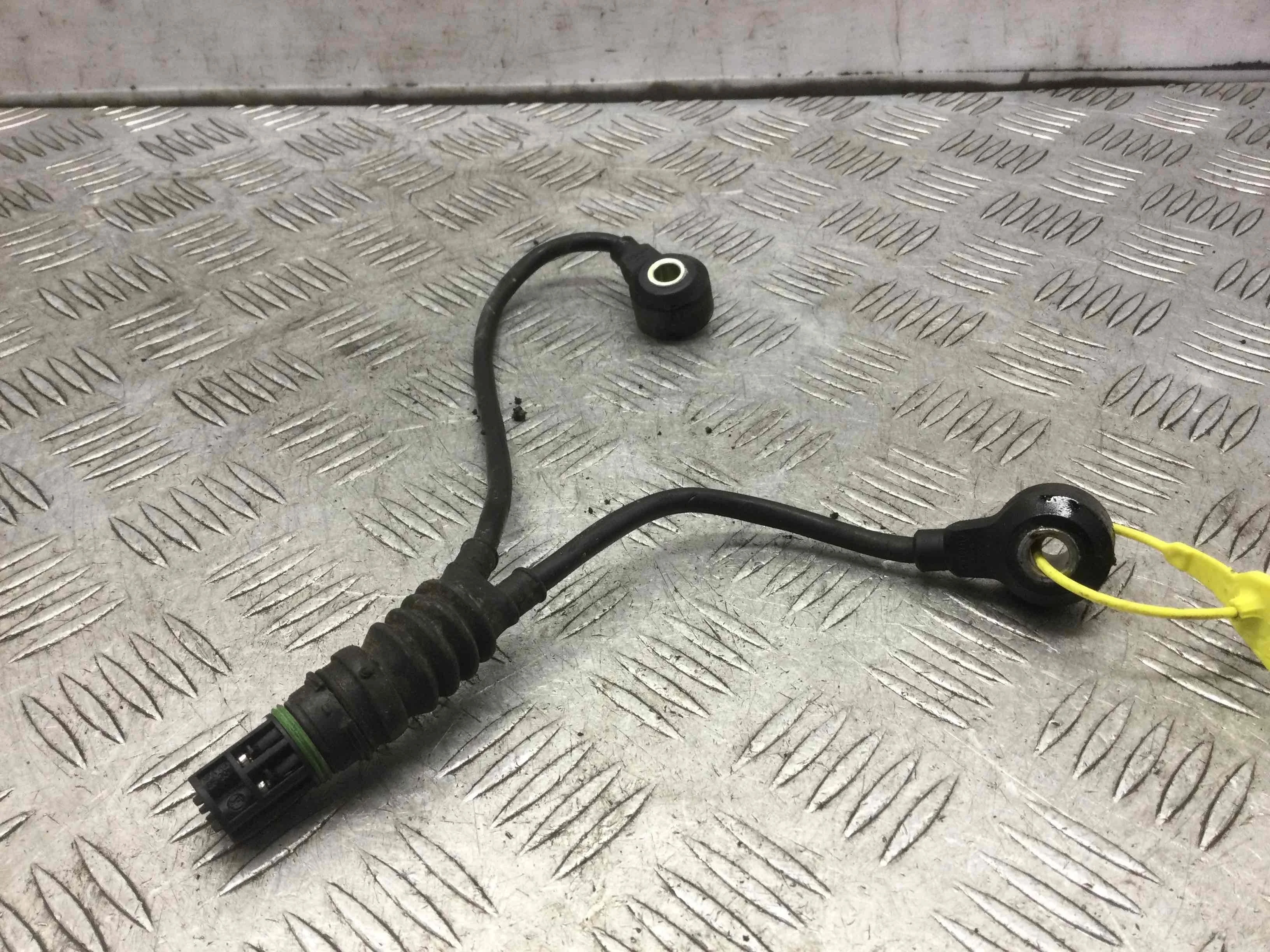 Датчик детонации BMW 3-Series 3-Series E46 1998 - 2006 бензин 1.9  Автомат Седан