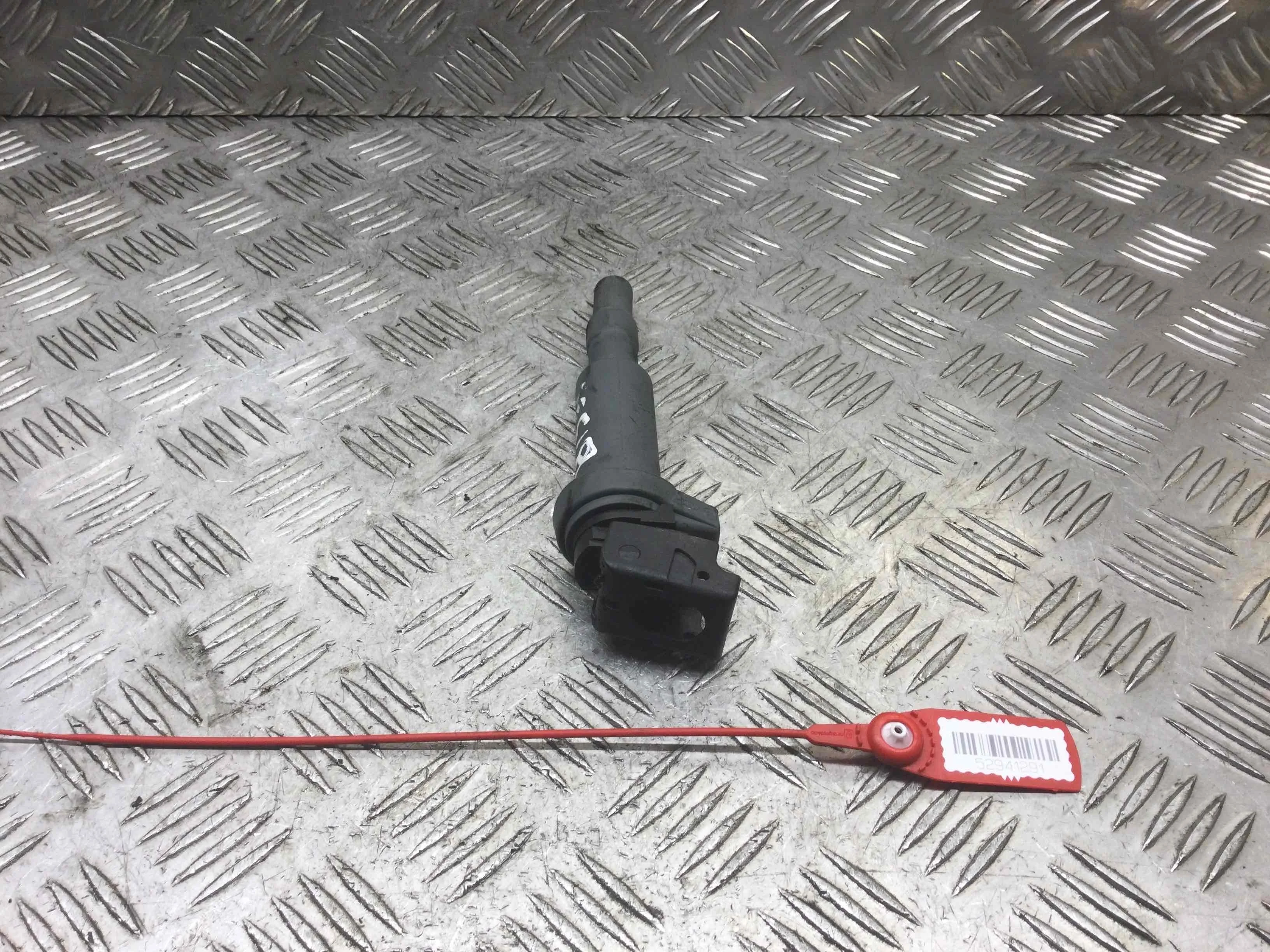 Катушка зажигания BMW 3-Series 3-Series E90/E91/E92/E93 2005 - 2010 бензин 2.0  Механика Седан