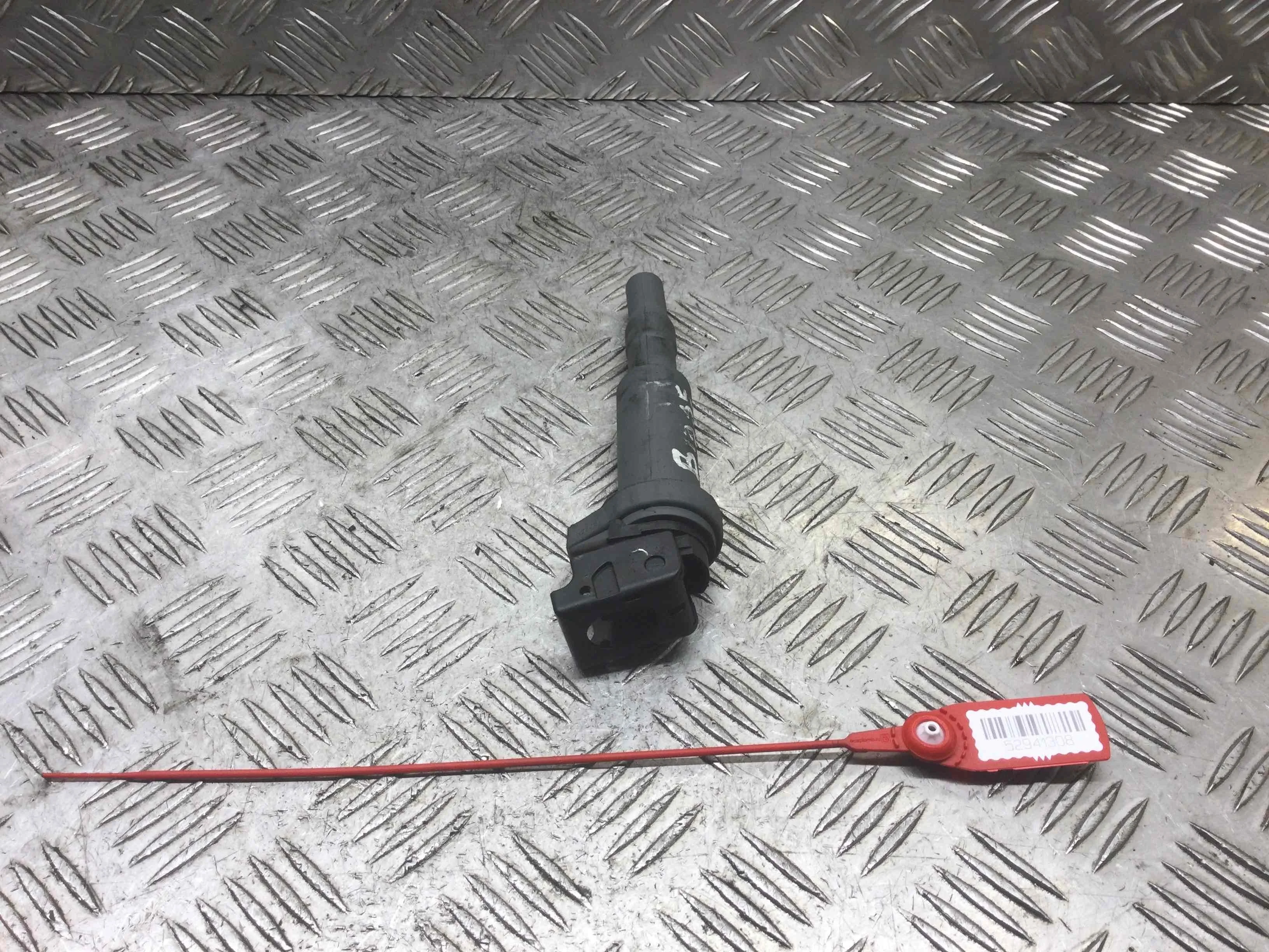 Катушка зажигания BMW 3-Series 3-Series E90/E91/E92/E93 2005 - 2010 бензин 2.0  Механика Седан