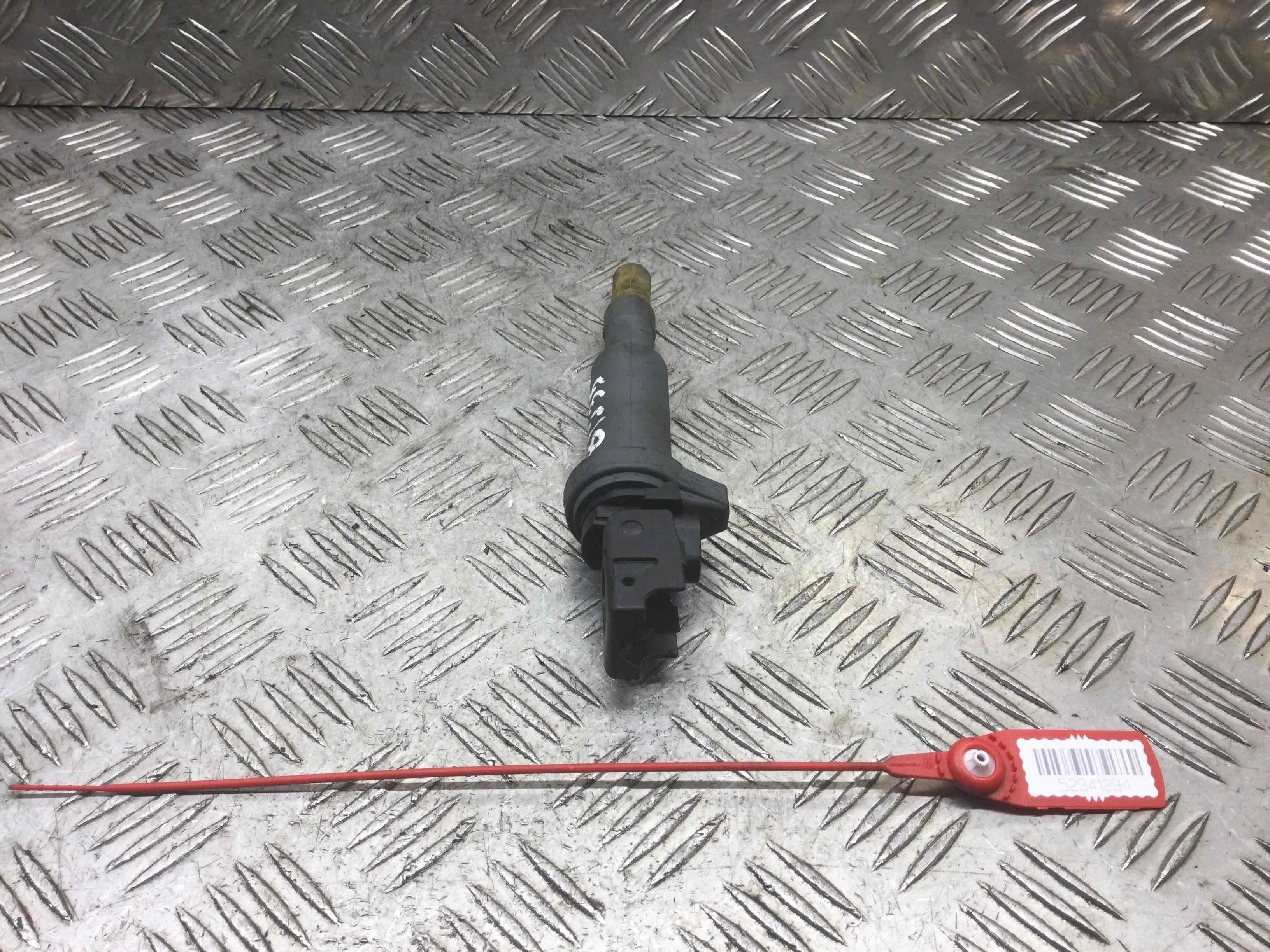 Катушка зажигания BMW 3-Series 3-Series E90/E91/E92/E93 2005 - 2010 бензин 2.0  Механика Седан