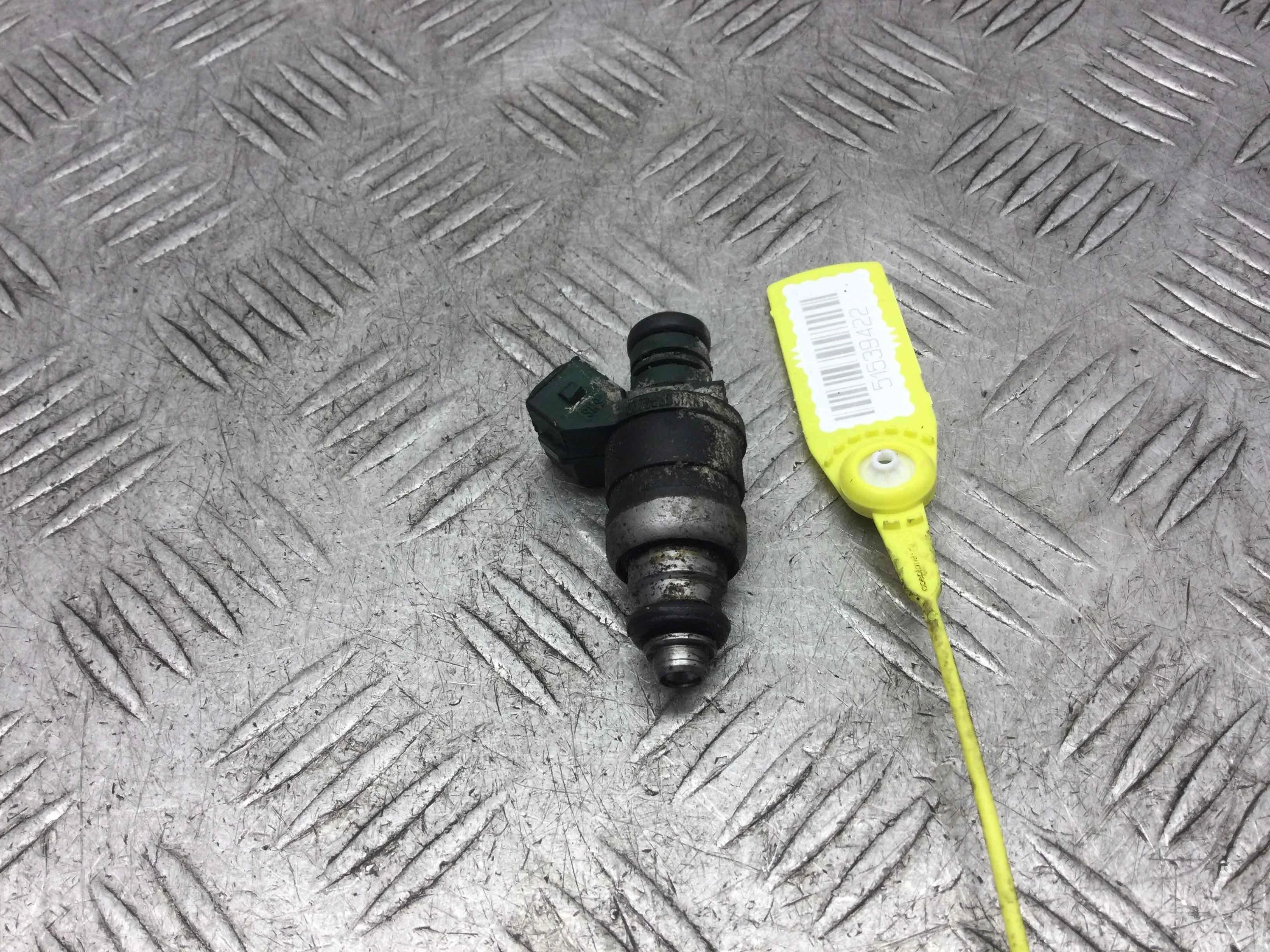 Форсунка Volkswagen Golf 4 поколение (1997-2004) бензин 1.6  Механика Х/б