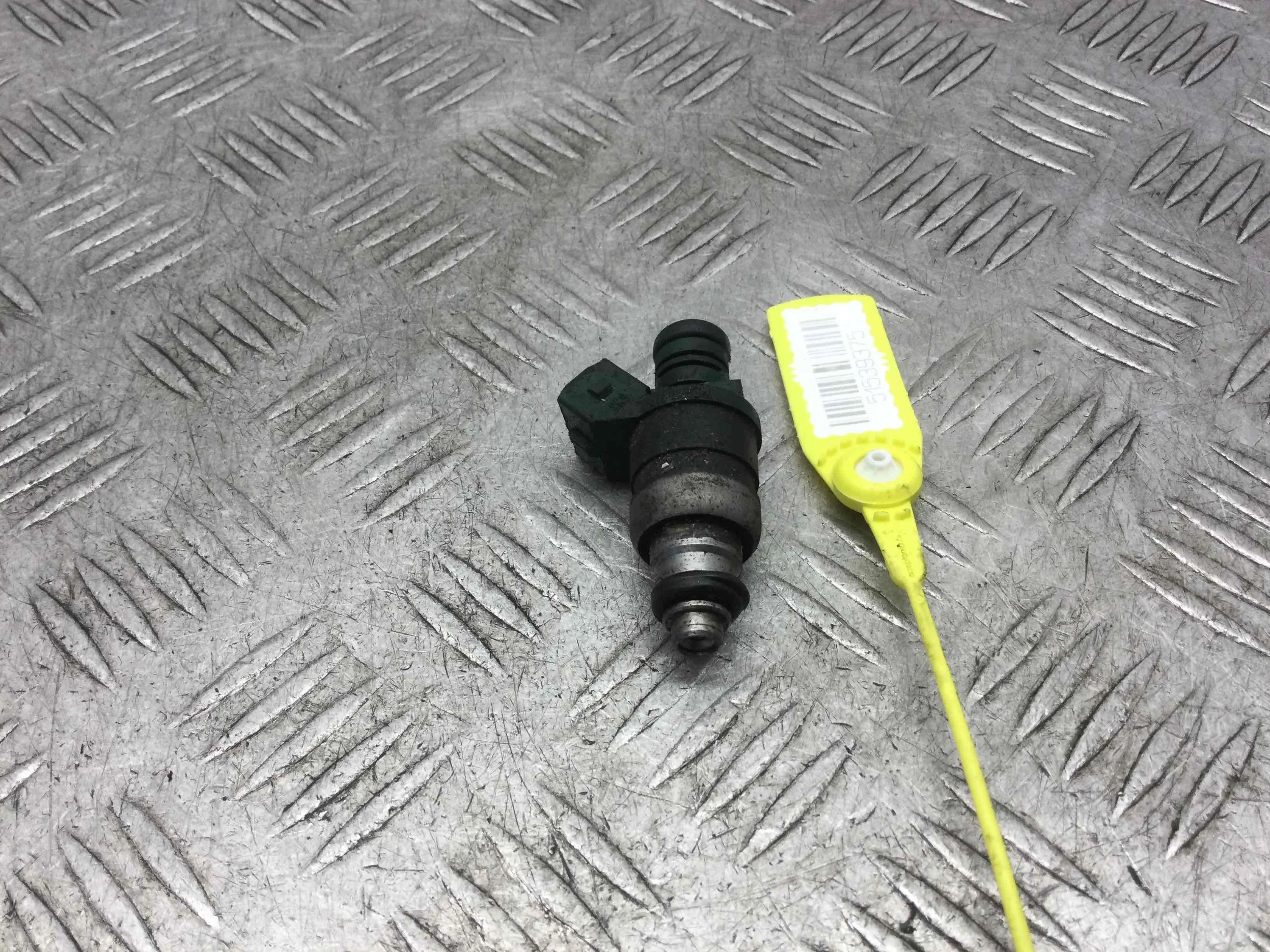 Форсунка Volkswagen Golf 4 поколение (1997-2004) бензин 1.6  Механика Х/б