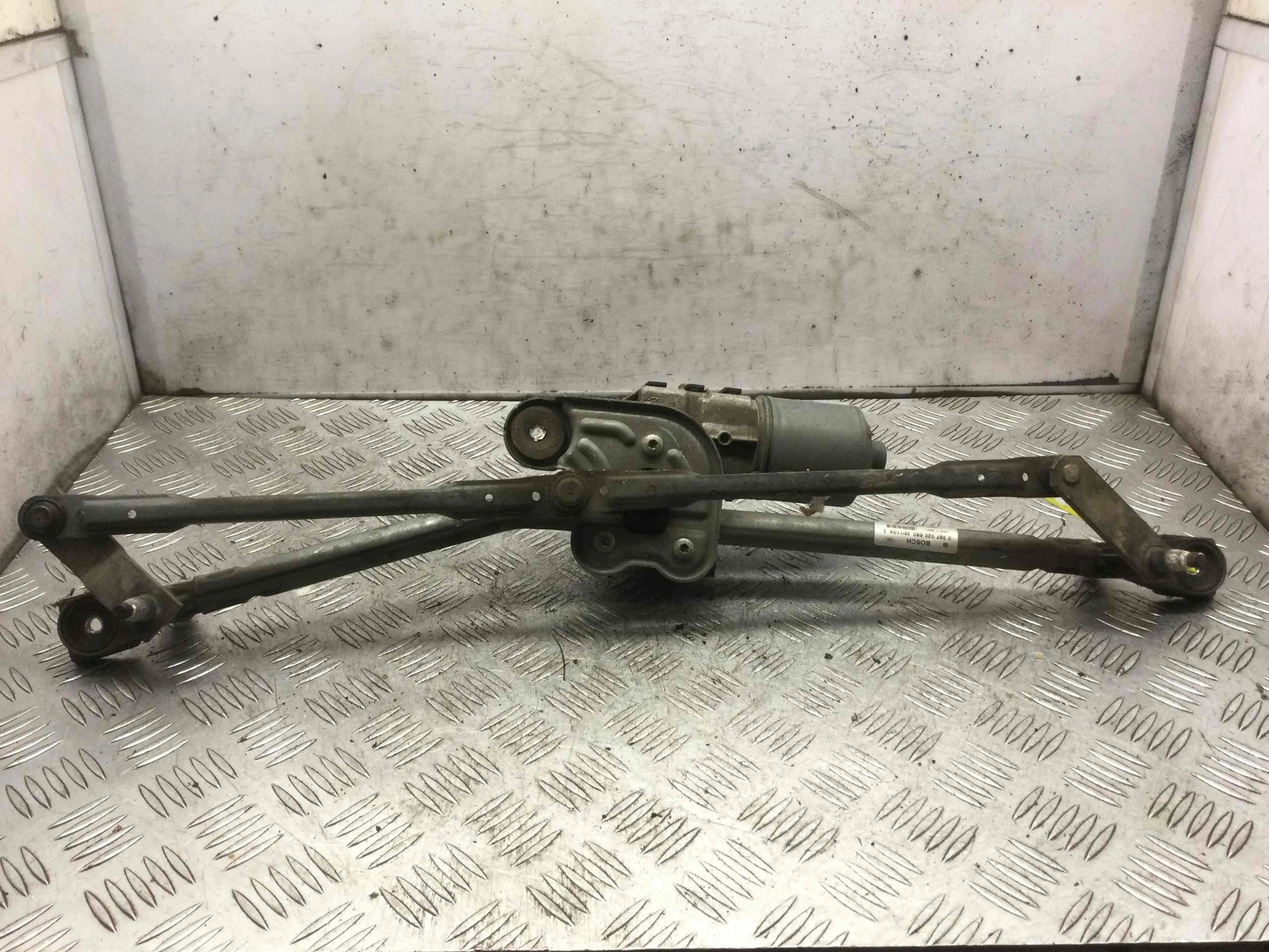 Механизм стеклоочистителя (трапеция дворников) Ford Mondeo 3 поколение [рестайлинг] (2003-2007) дизель 2.0 TDCi Механика Универсал