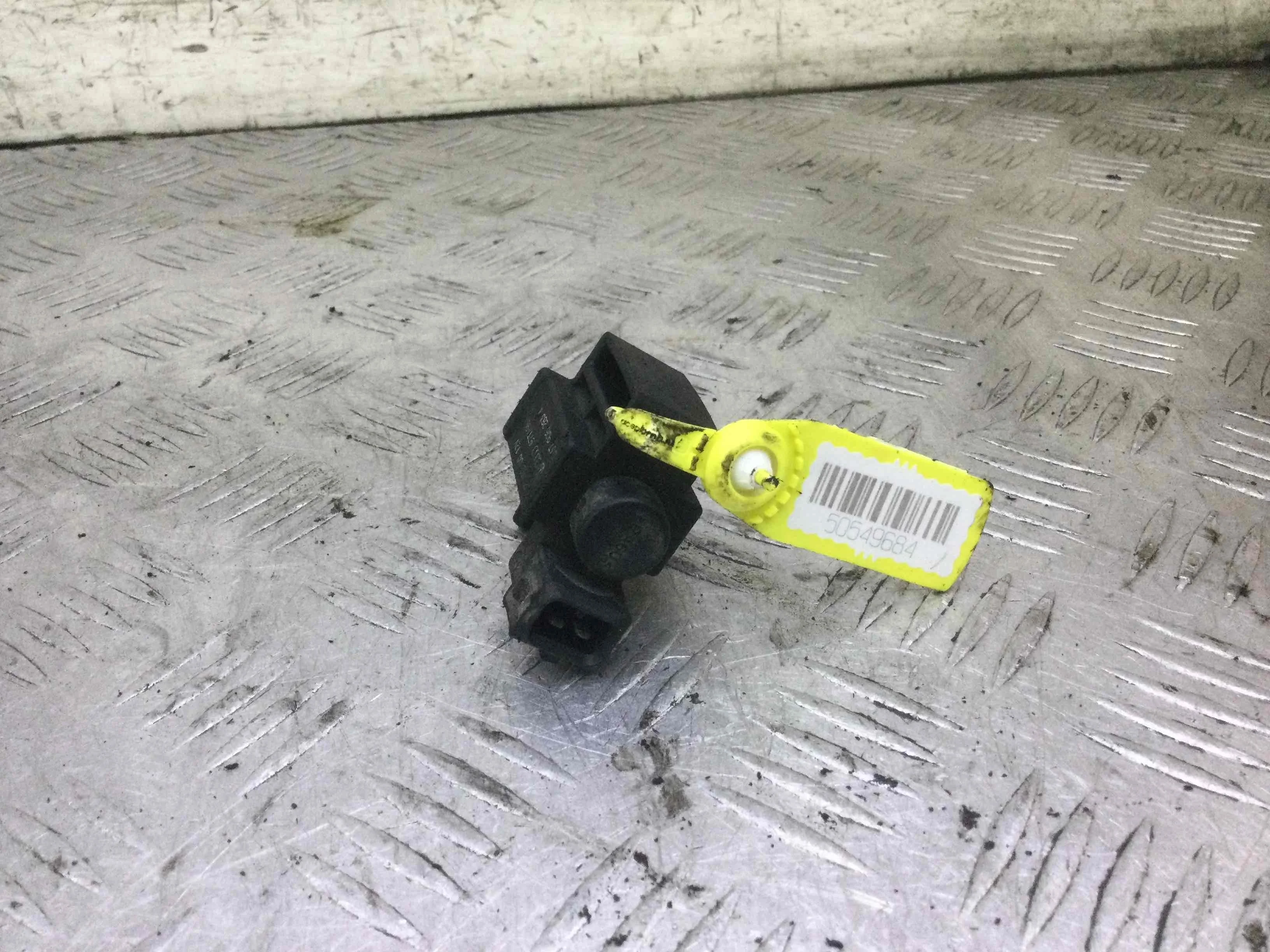 Клапан электромагнитный Volkswagen Passat B5 (1996-2000) бензин 1.6  Механика Седан