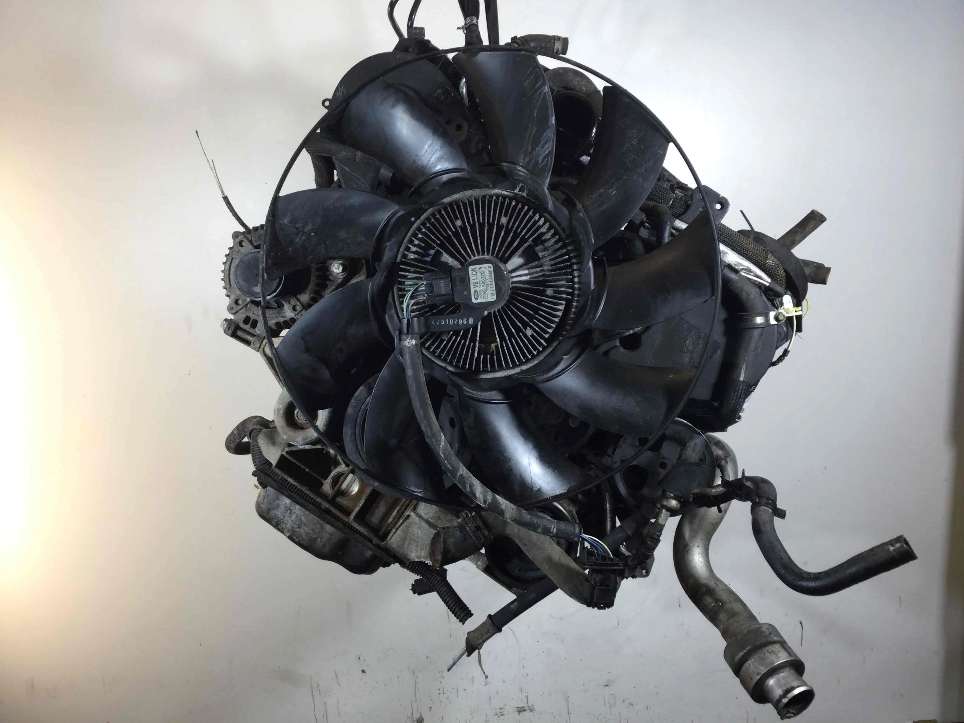 Двигатель Land Rover Discovery Discovery III (LA) 2004 - 2009 дизель 2.7  Автомат Внедорожник