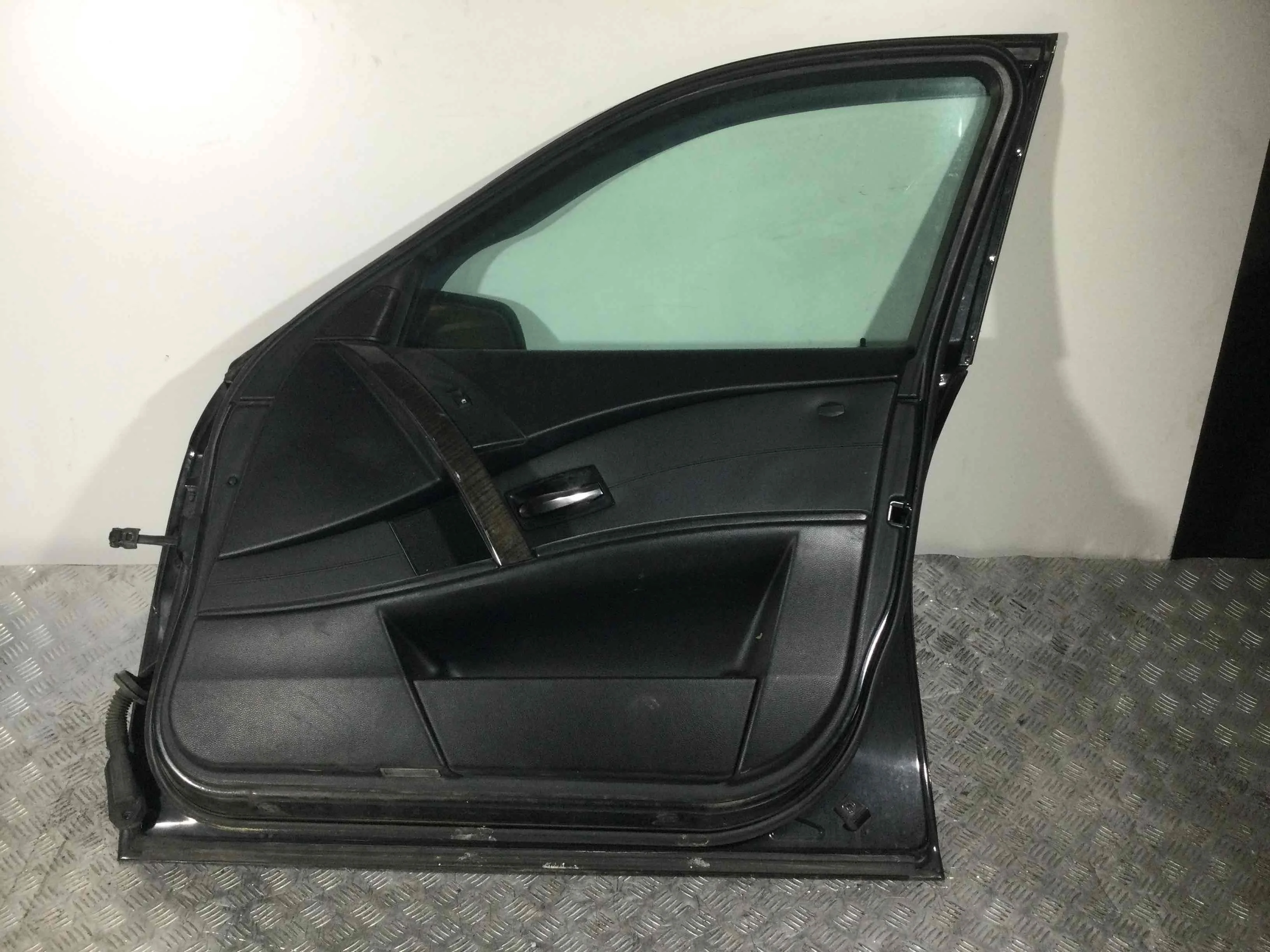 Дверь передняя правая BMW 5-Series 5-Series E60/E61 (2002-2007) дизель 3.0 TDI Автомат Универсал