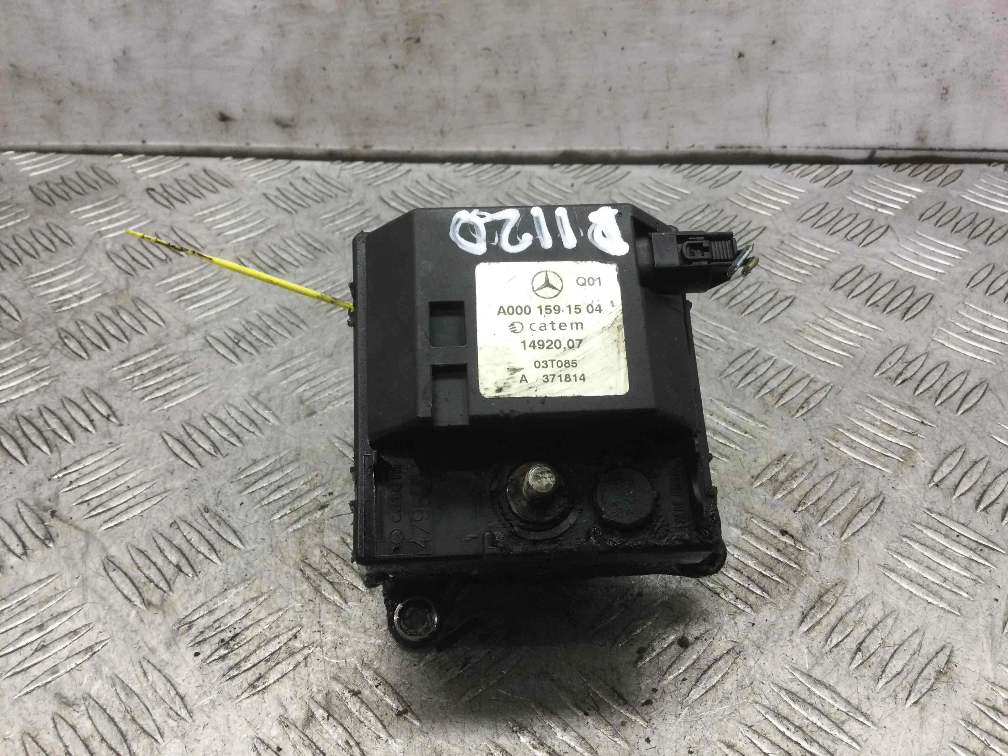 Подогреватель охлаждающей жидкости (антифриза) Mercedes C-klasse W203/S203/CL203 (2000-2004) дизель 2.2  Автомат Седан