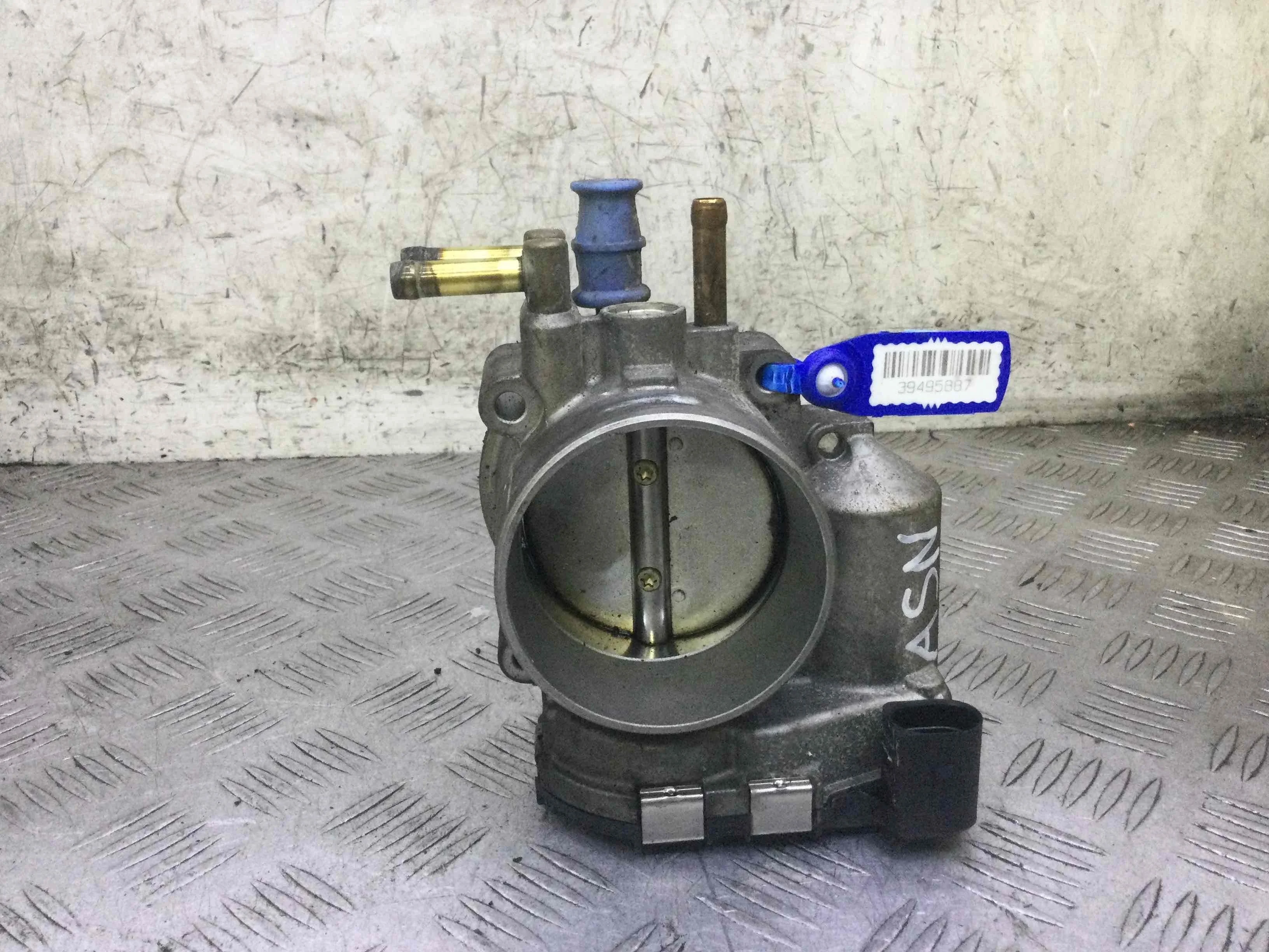 Заслонка дроссельная Audi A4 B7 (2004-2008) бензин 3.0  Вариатор Седан