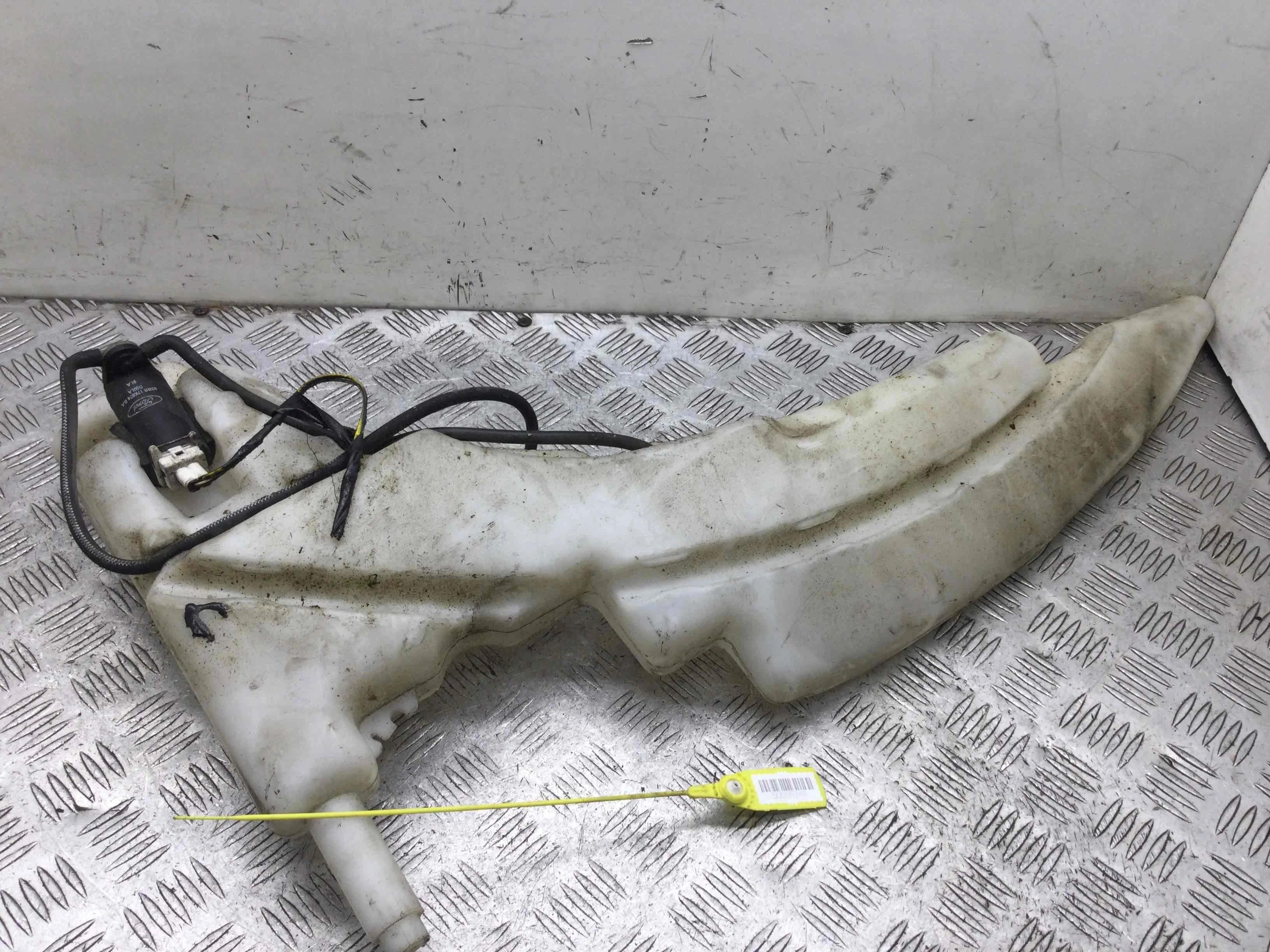 Бачок омывателя Ford Focus 1 поколение (1998-2001) бензин 1.8  Механика Х/б