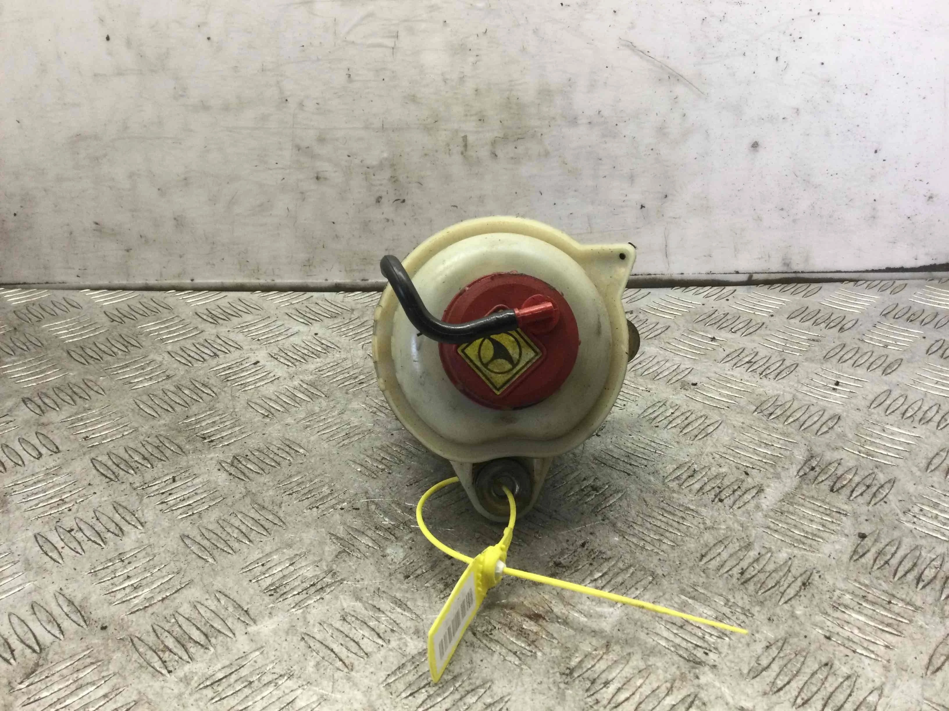 Бачок гидроусилителя Mercedes C-klasse W203/S203/CL203 (2000-2004) дизель 2.2 TD Механика Седан