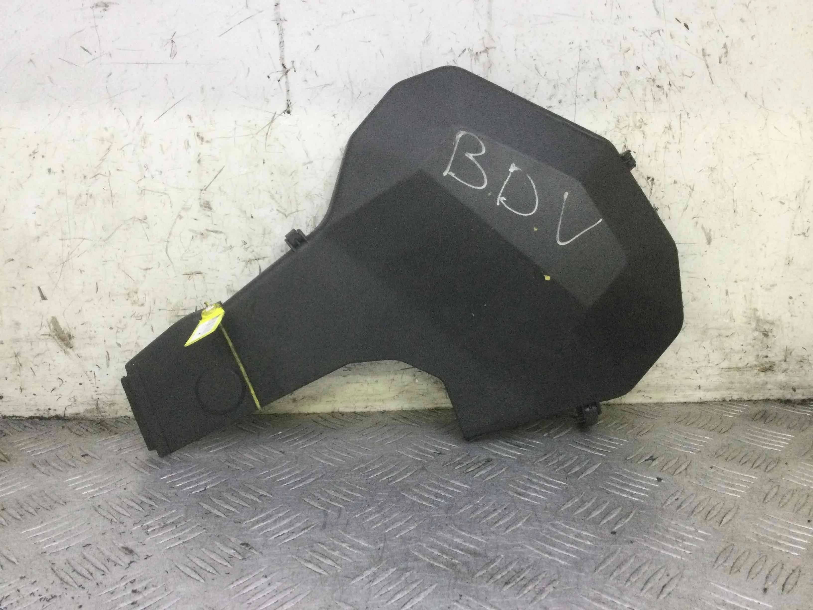 Защита (кожух) ремня ГРМ Audi A4 B6 (2000-2005) бензин 2.4 i Вариатор Седан