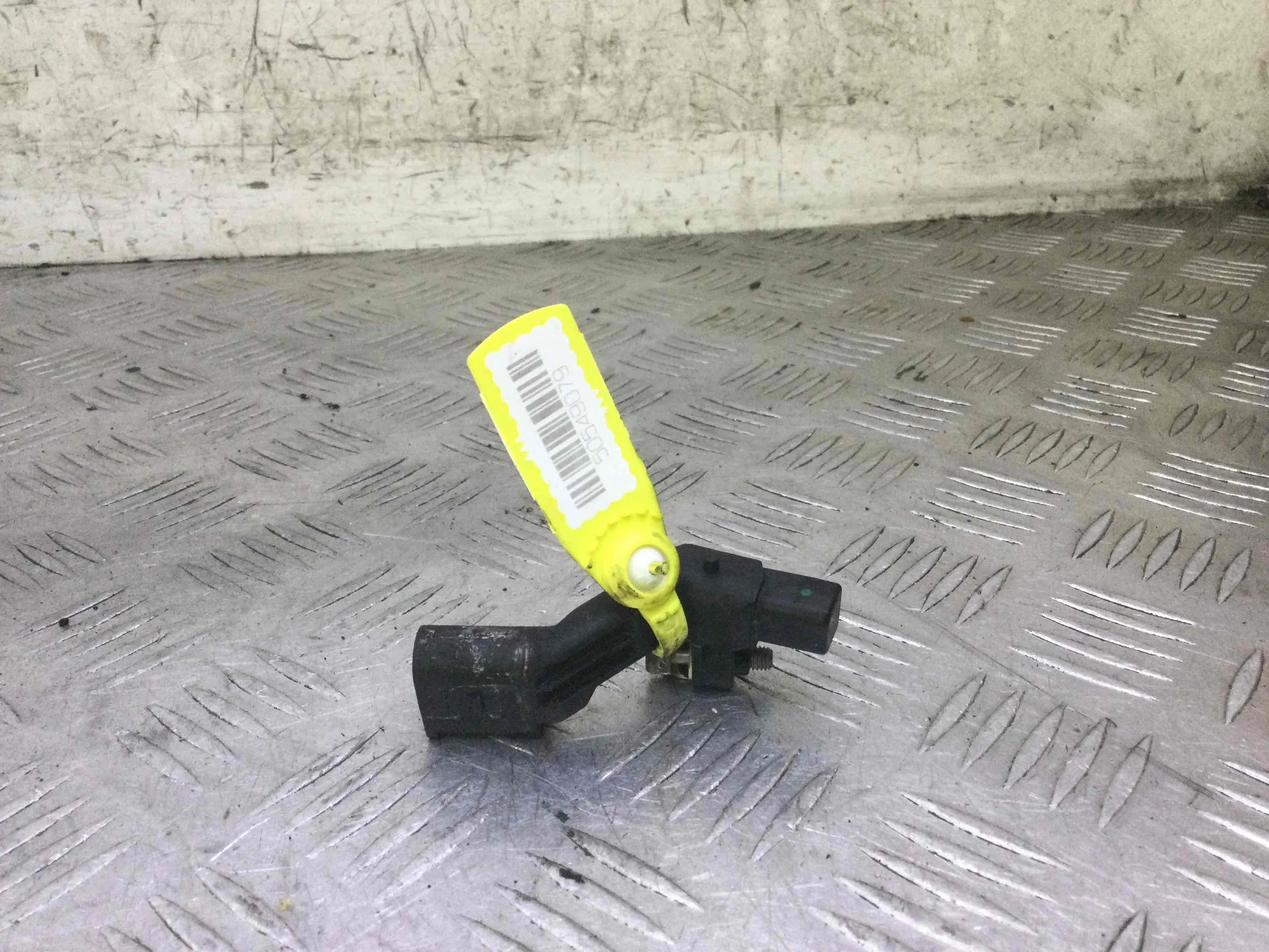 Датчик коленвала Volkswagen Golf 4 поколение (1997-2004) бензин 1.4 i Механика Х/б