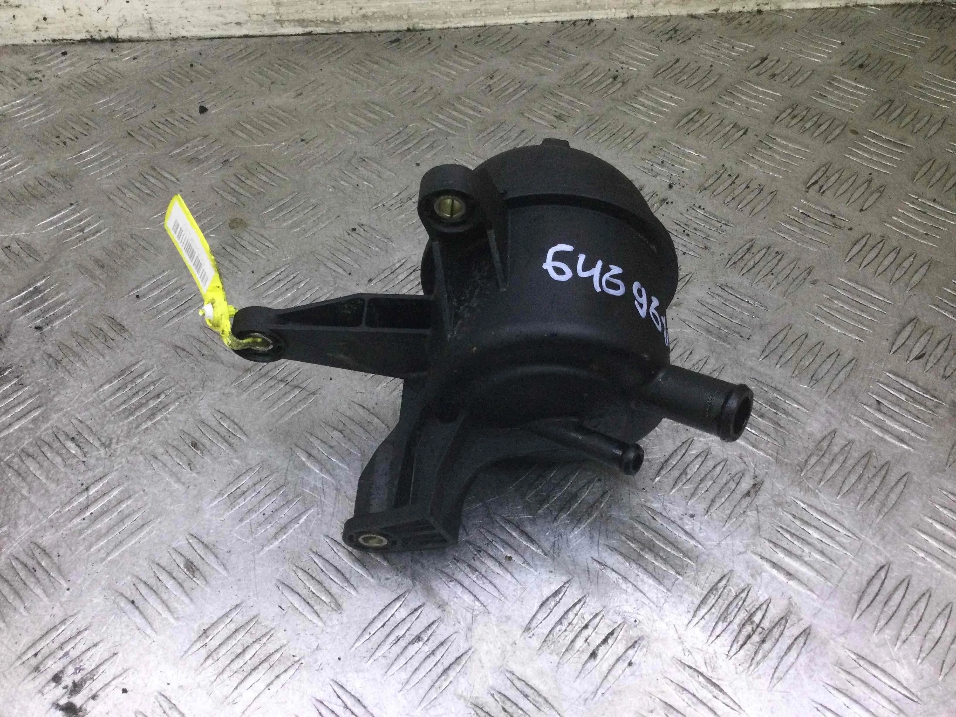 Бачок гидроусилителя Mercedes C-klasse W203/S203/CL203 (2000-2004) дизель 2.2 CDI Автомат Седан