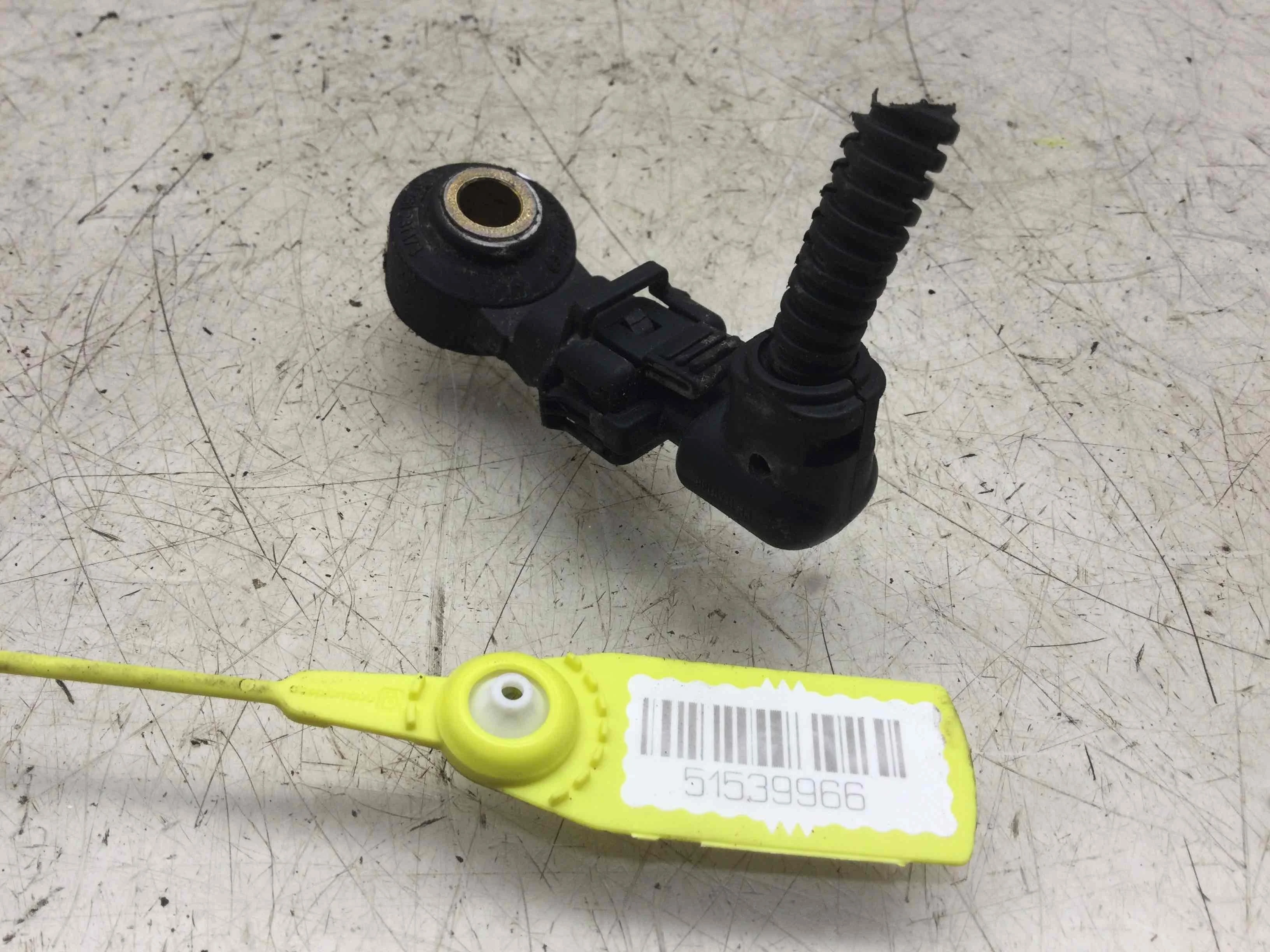 Датчик детонации Opel Astra H 2004-2007 бензин 1.0  Робот Х/б