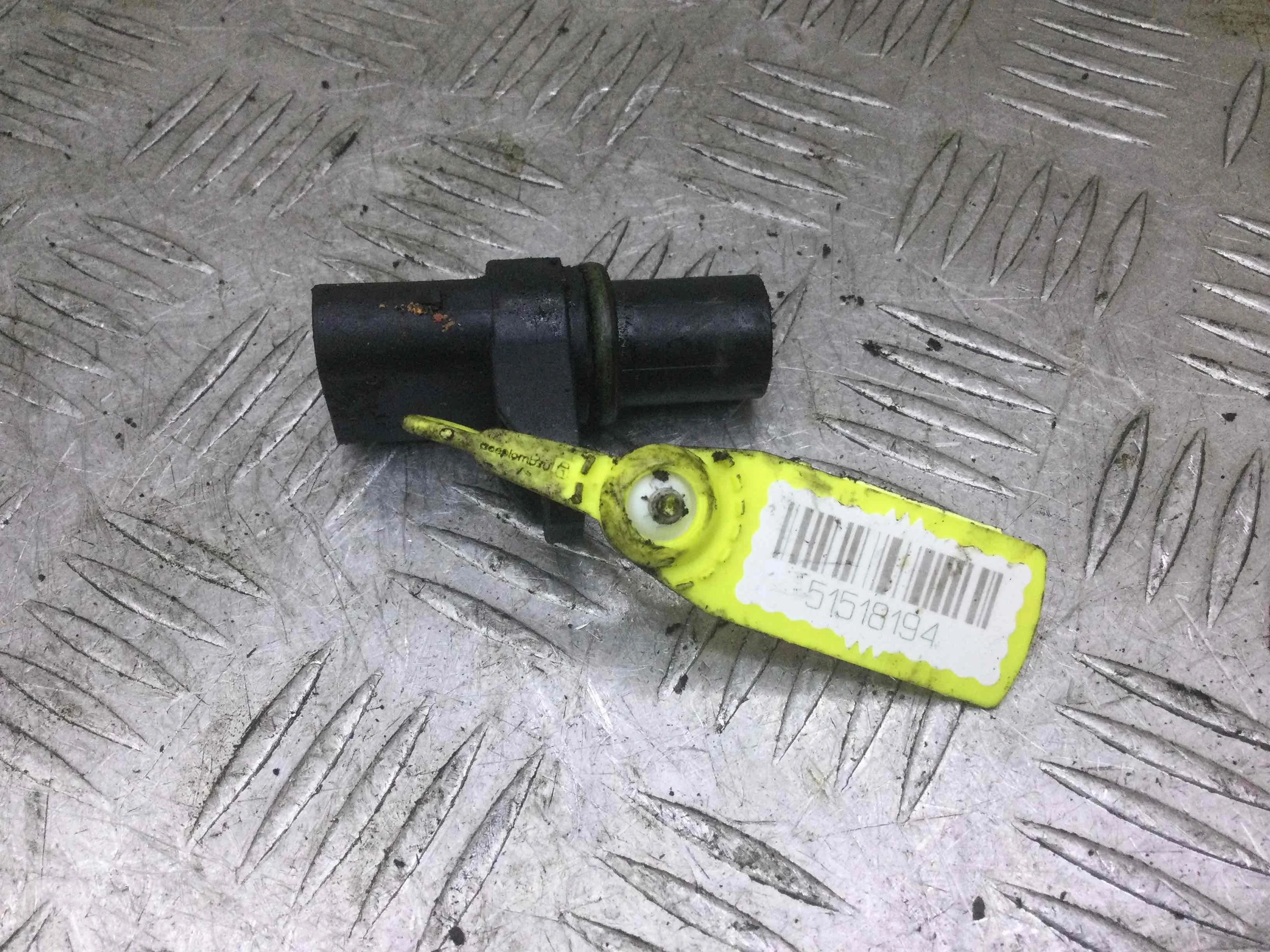 Датчик распредвала BMW 3-Series 3-Series E46 1998 - 2006 бензин 2.0 i Механика Седан