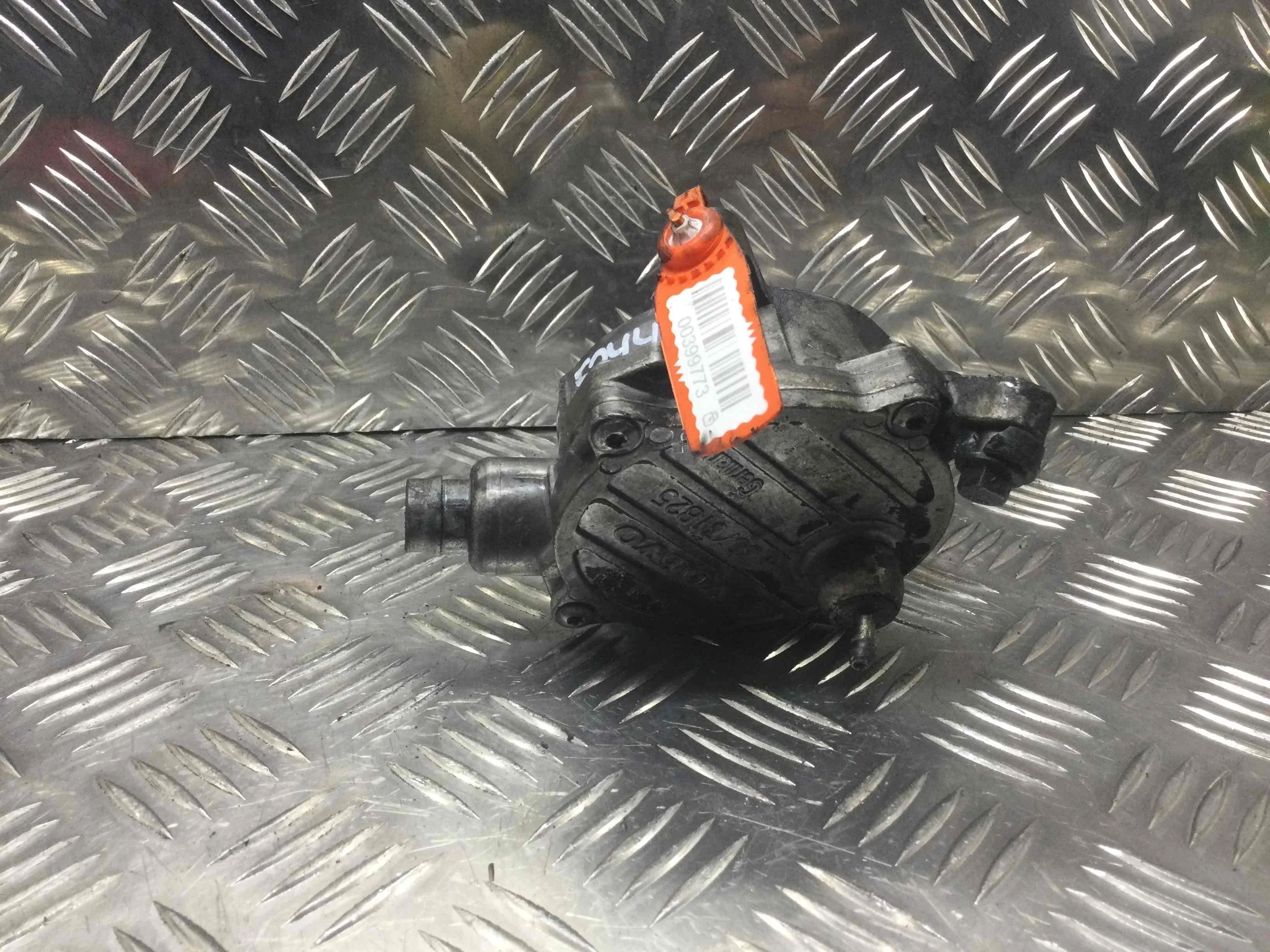 Насос вакуумный Volvo XC90 1 поколение (2002-2006) дизель 2.4  Автомат