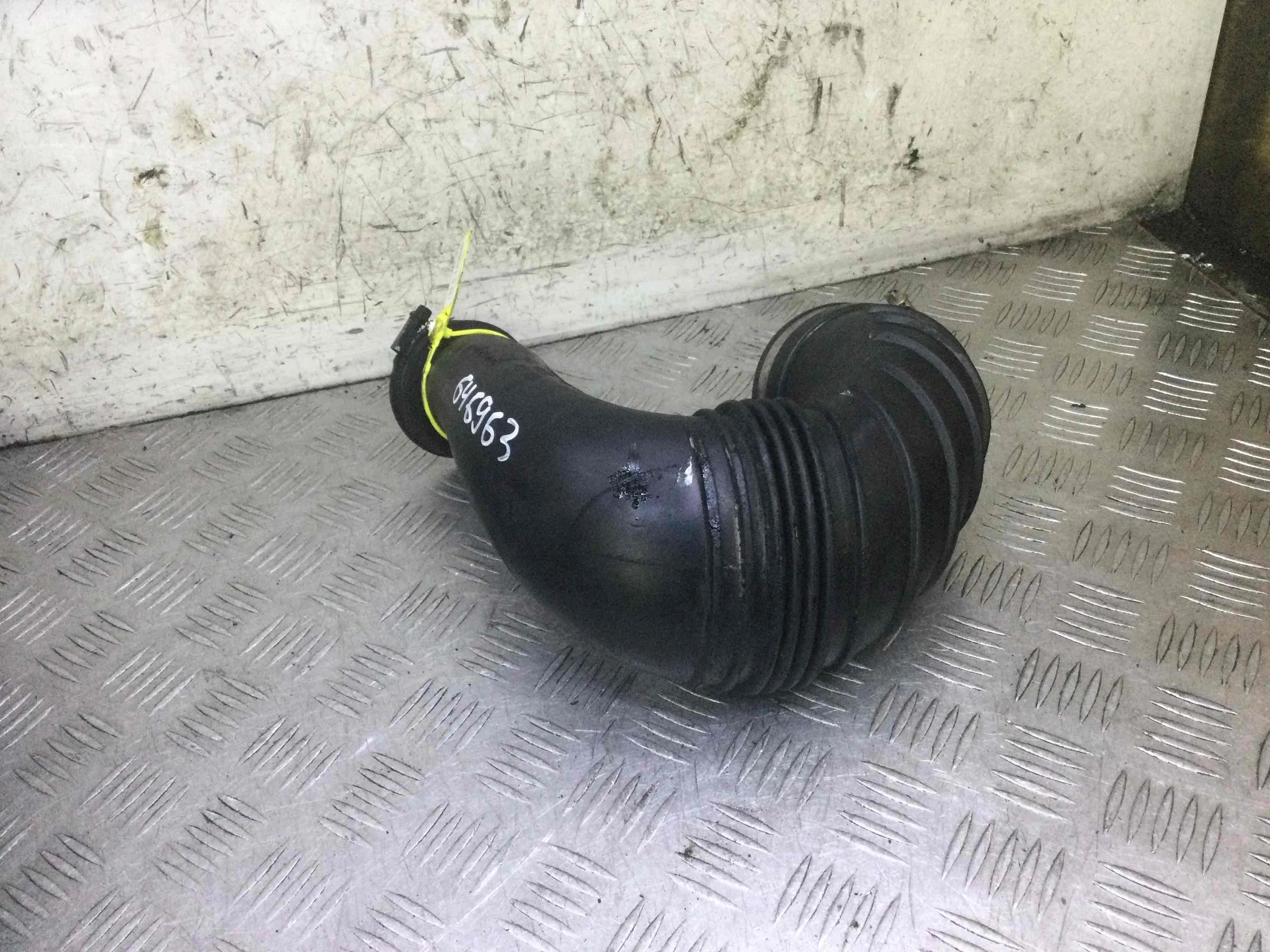 Патрубок воздушного фильтра Mercedes C-klasse W203/S203/CL203 (2000-2004) дизель 2.2 CDI Автомат Седан