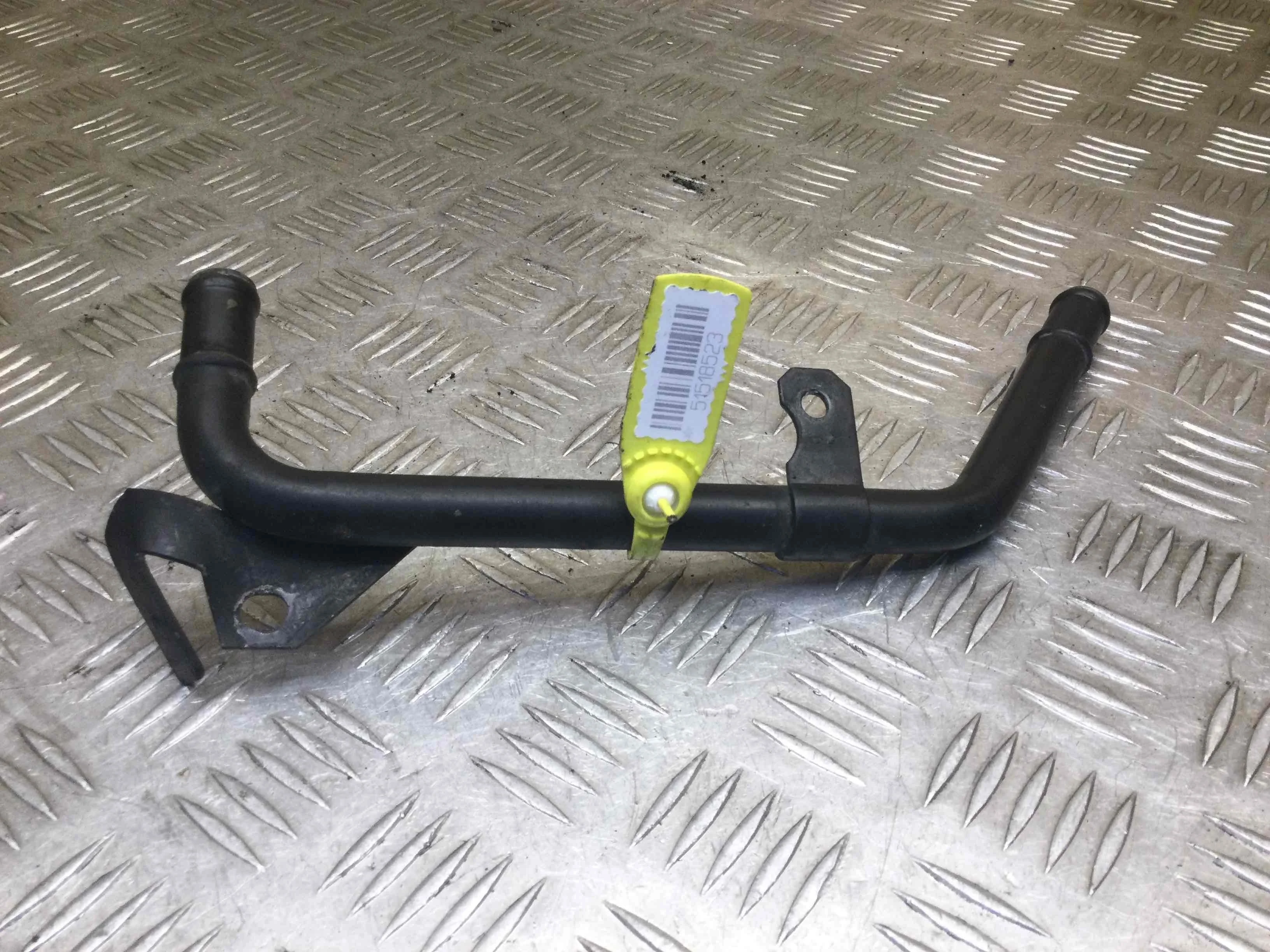 Трубка охлаждающей жидкости металлическая Volkswagen Golf 4 поколение (1997-2004) бензин 1.6 i Механика Х/б