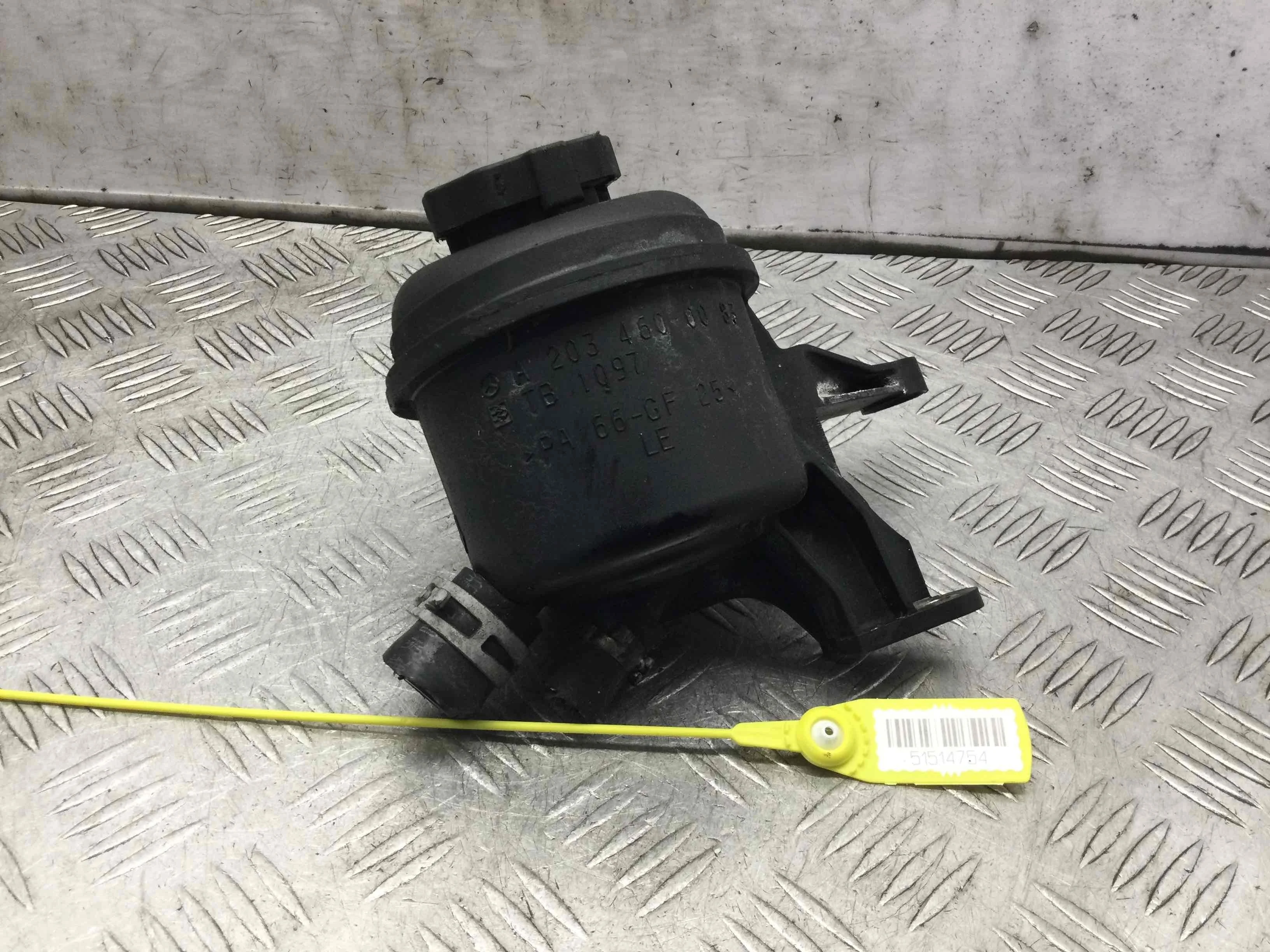 Бачок гидроусилителя Mercedes C-klasse W203/S203/CL203 [рестайлинг] (2004-2007) дизель 2.2 CDI Автомат Седан