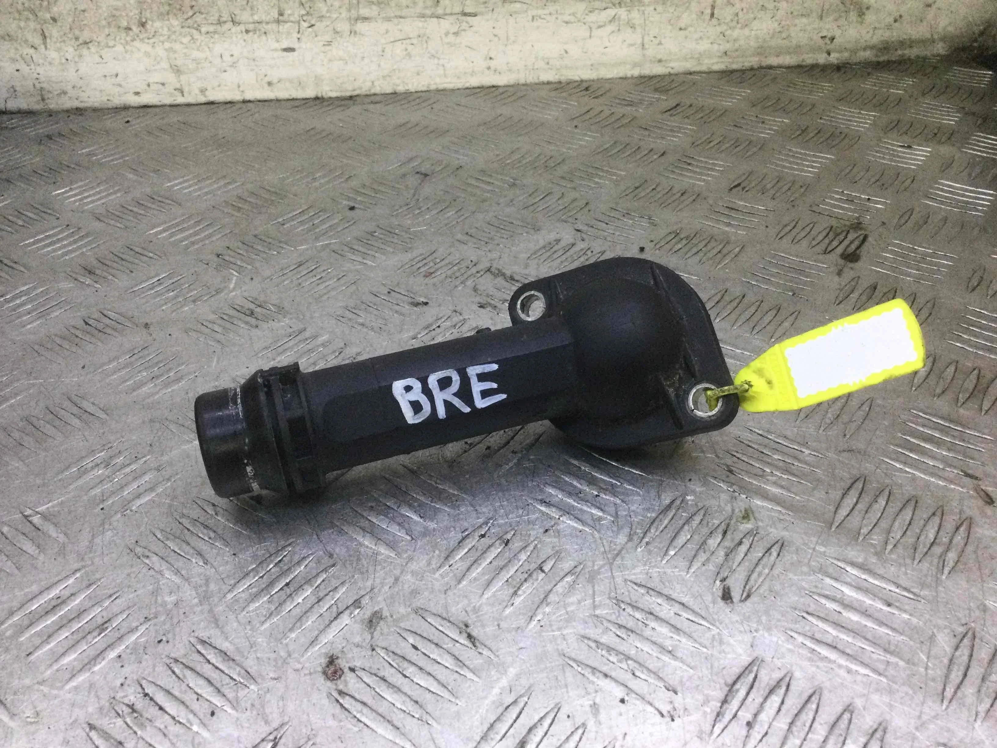 Корпус термостата Audi A4 B7 (2004-2008) дизель 2.0 TDI Механика Седан