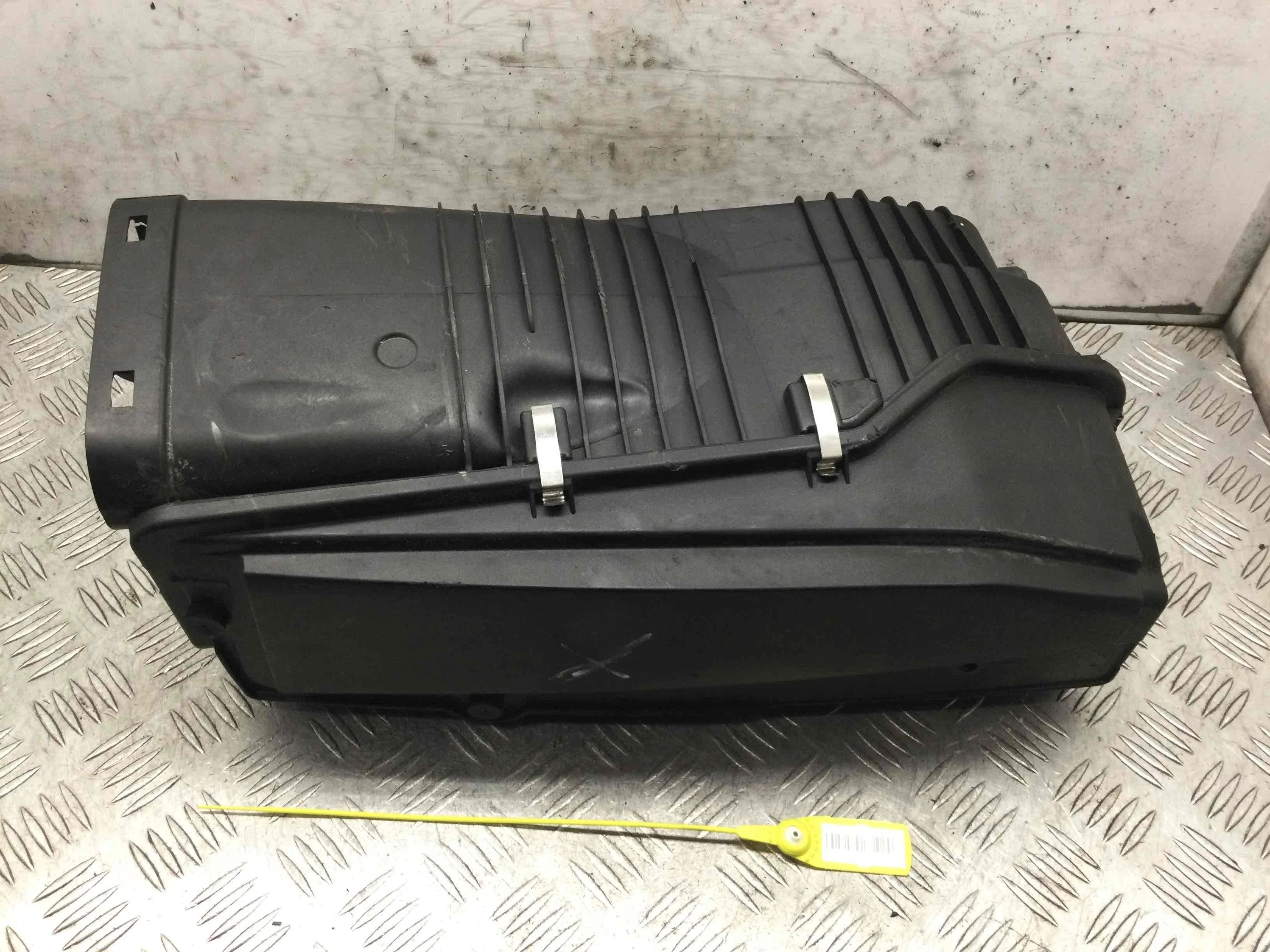 Корпус воздушного фильтра Mercedes C-klasse W203/S203/CL203 (2000-2004) дизель 2.2 CDI Автомат Седан