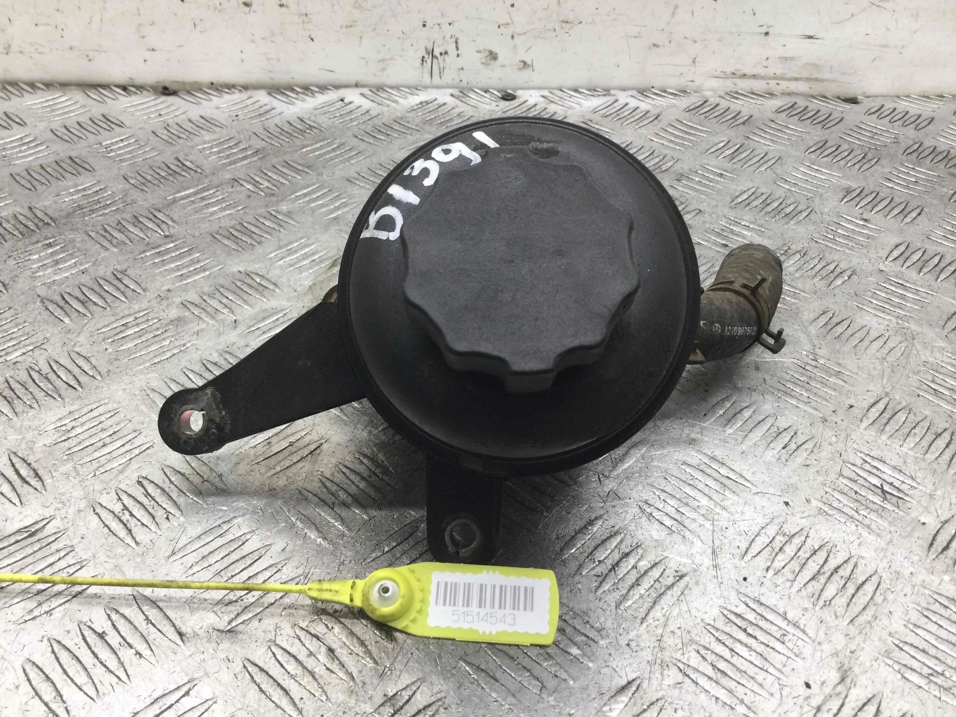 Бачок гидроусилителя Mercedes C-klasse W203/S203/CL203 (2000-2004) дизель 2.2 CDI Автомат Седан