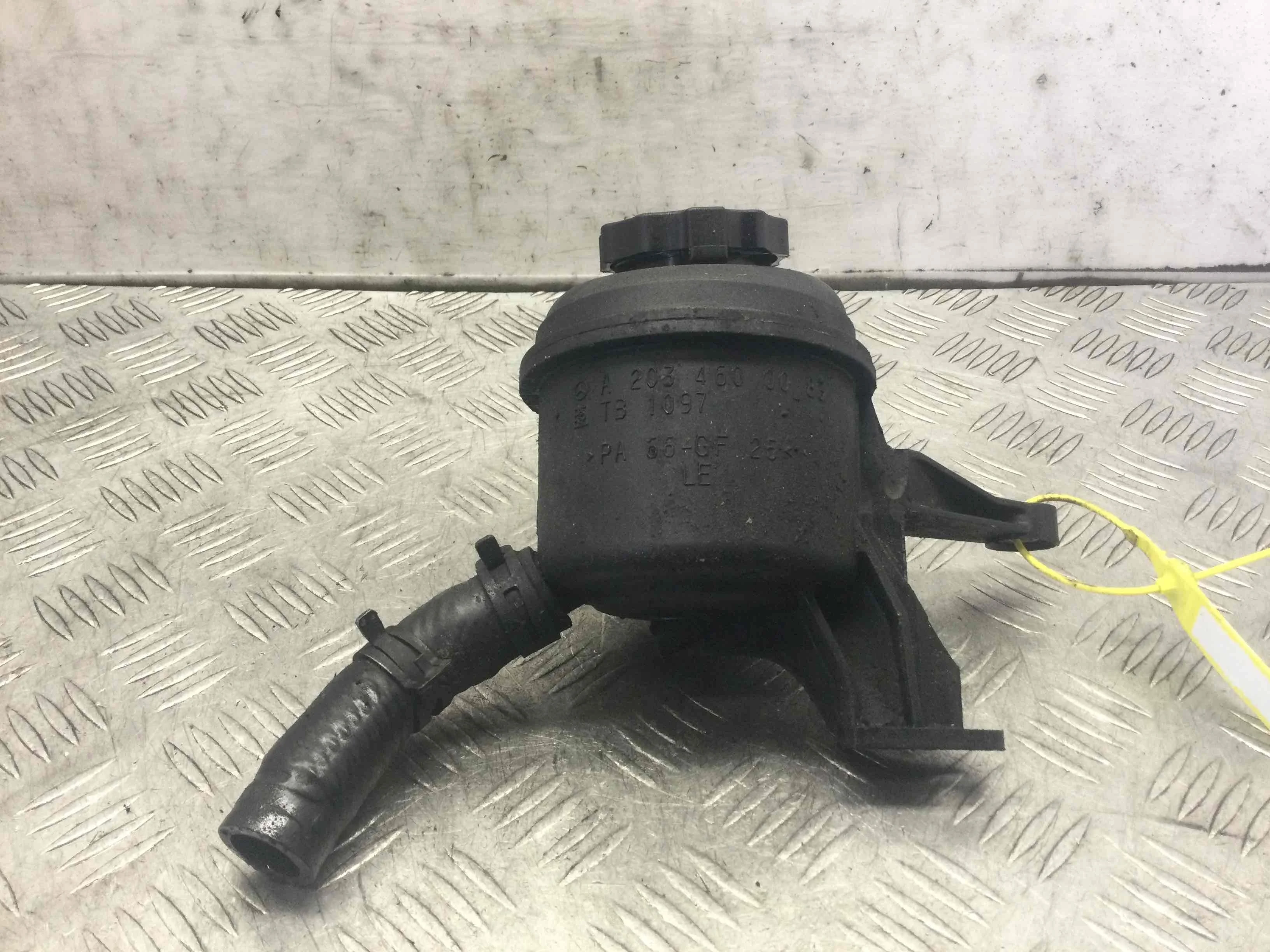 Бачок гидроусилителя Mercedes C-klasse W203/S203/CL203 (2000-2004) дизель 2.2 CDI Автомат Седан