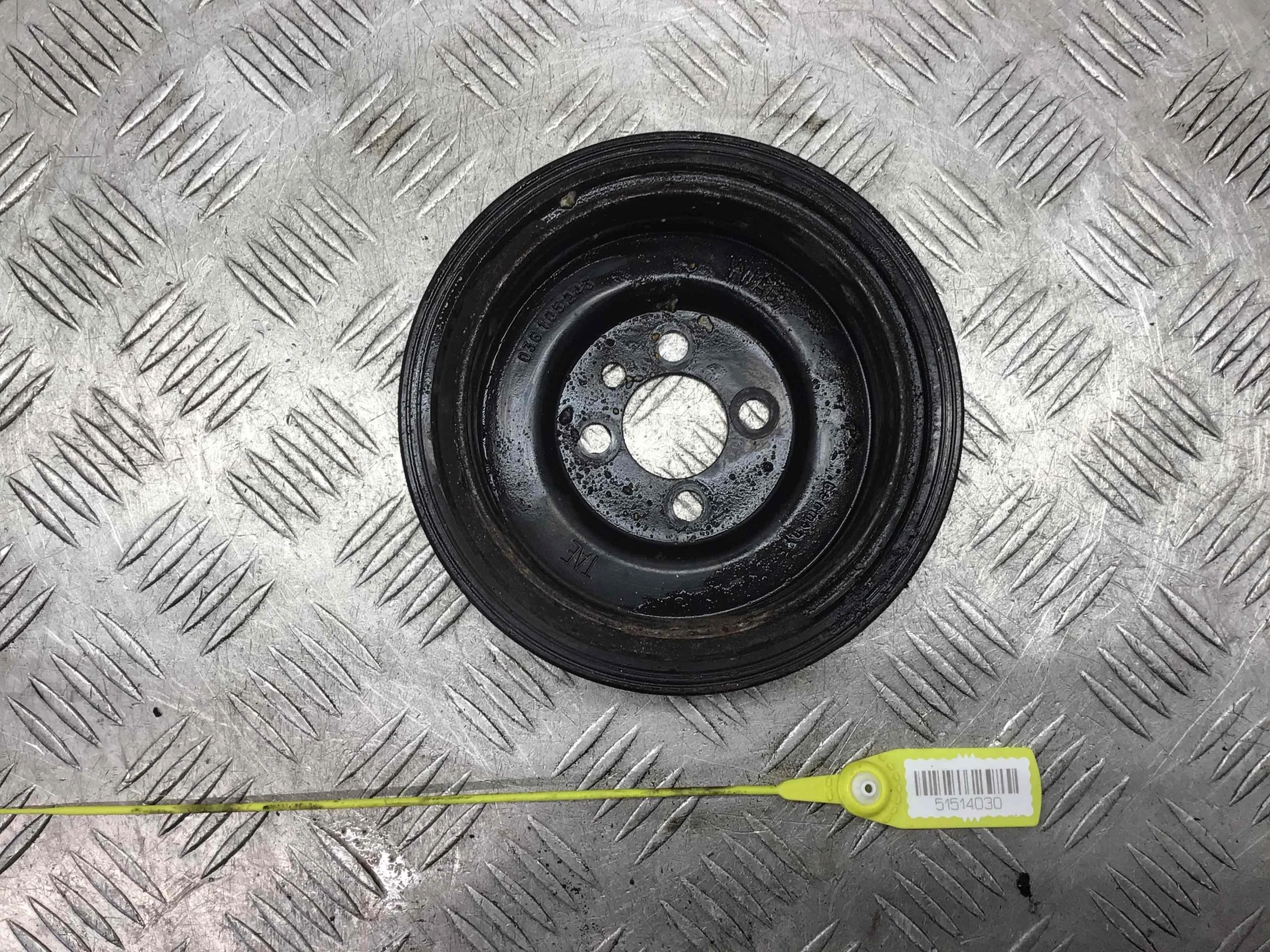 Шкив коленвала Volkswagen Passat B6 (2005-2010) дизель 2.0 TDI DSG Седан