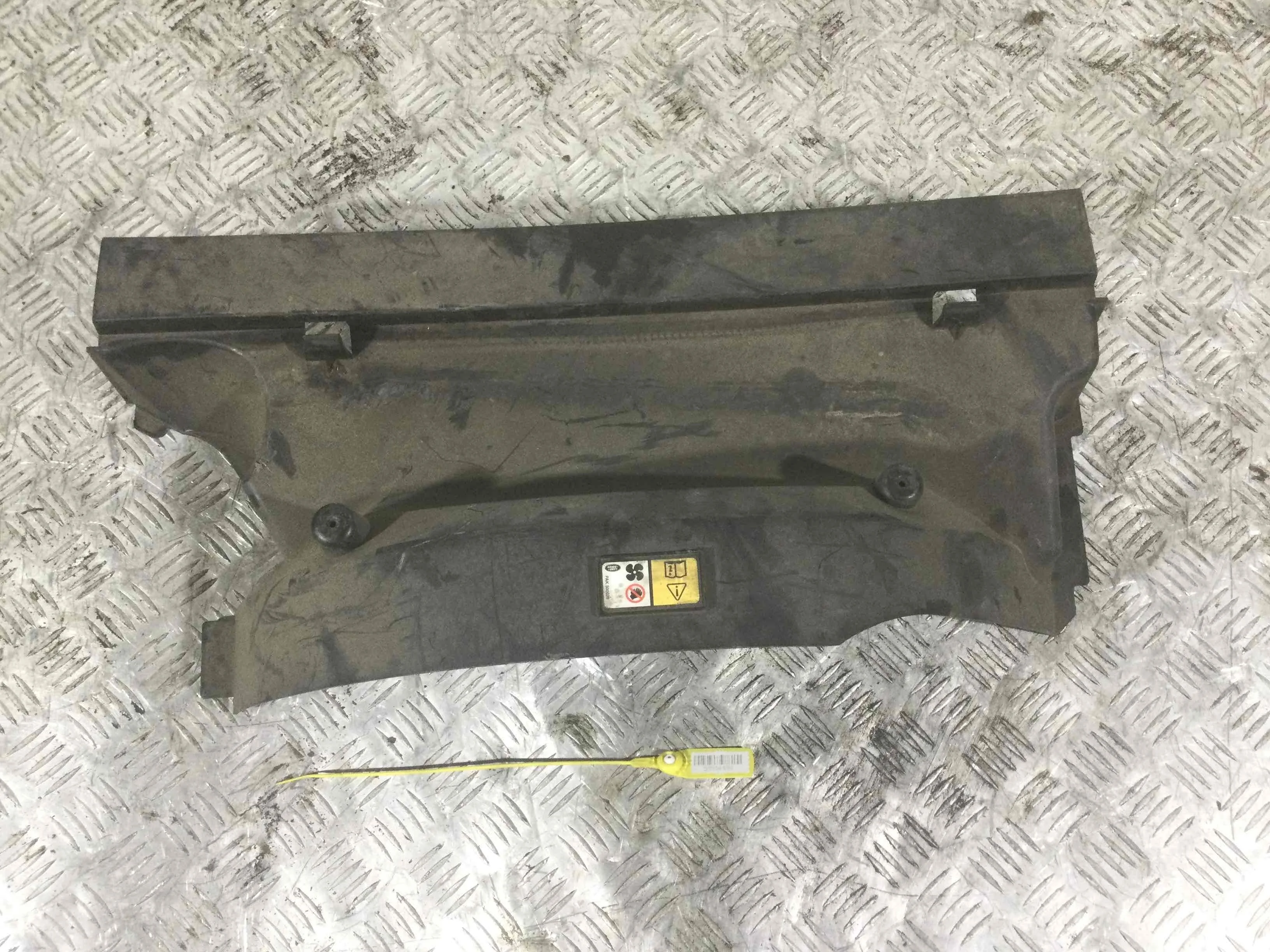 Пластик моторного отсека Land Rover Discovery Discovery III (LA) 2004 - 2009 дизель 2.7 TD Автомат