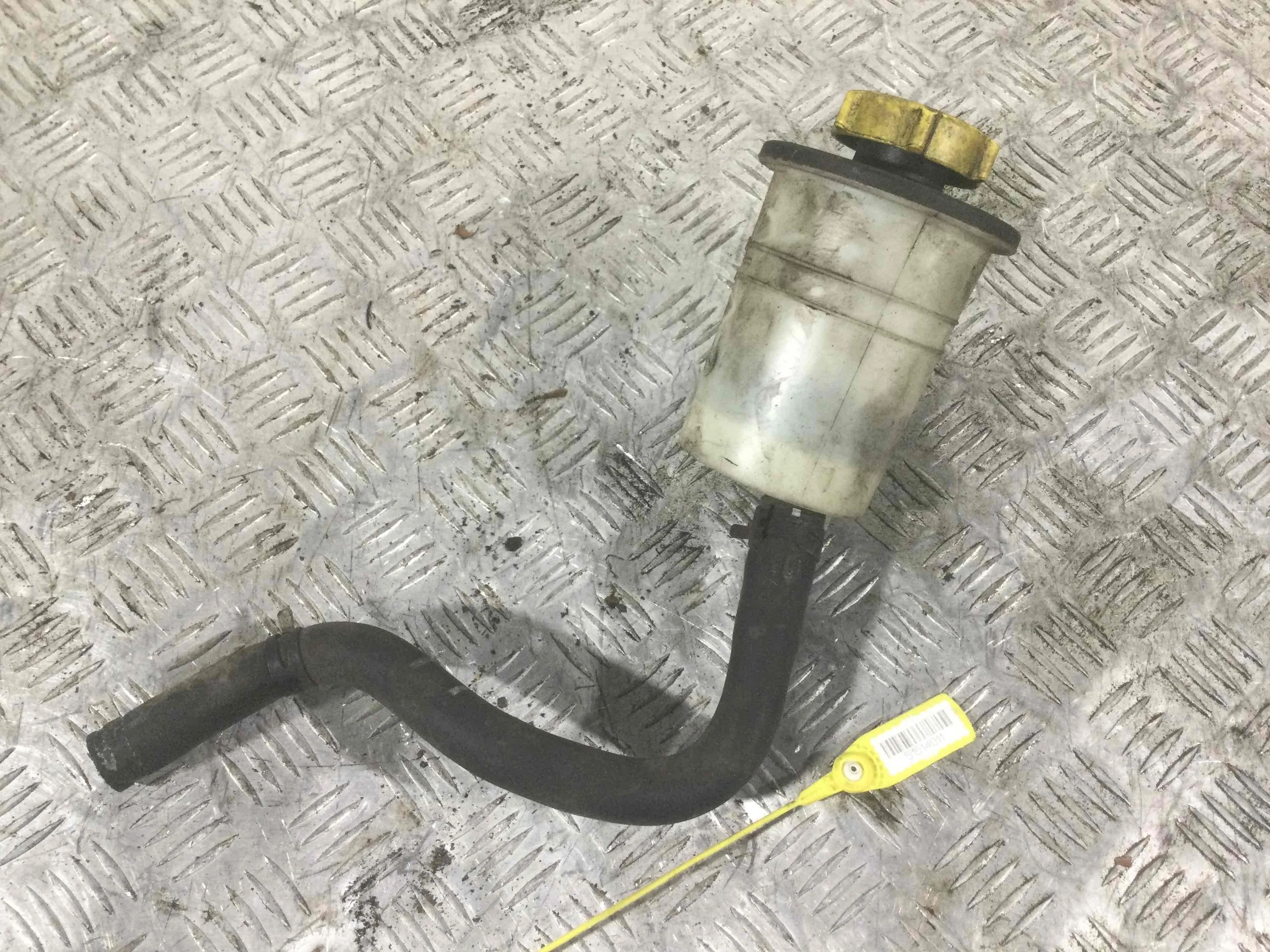 Бачок гидроусилителя Land Rover Discovery Discovery III (LA) 2004 - 2009 дизель 2.7 TD Автомат