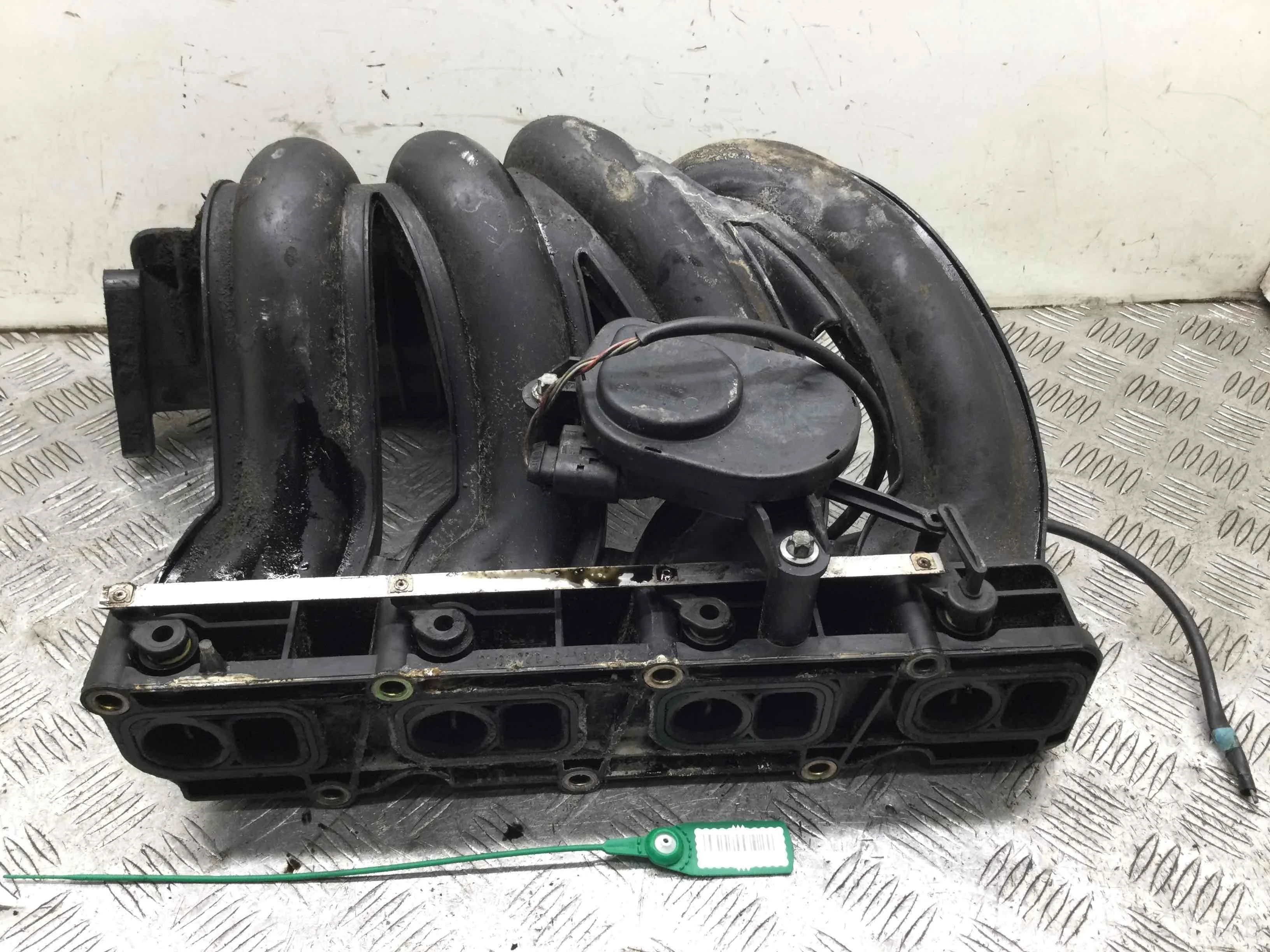 Коллектор впускной Mercedes C-klasse W203/S203/CL203 (2000-2004) дизель 2.2 CDI Автомат Седан